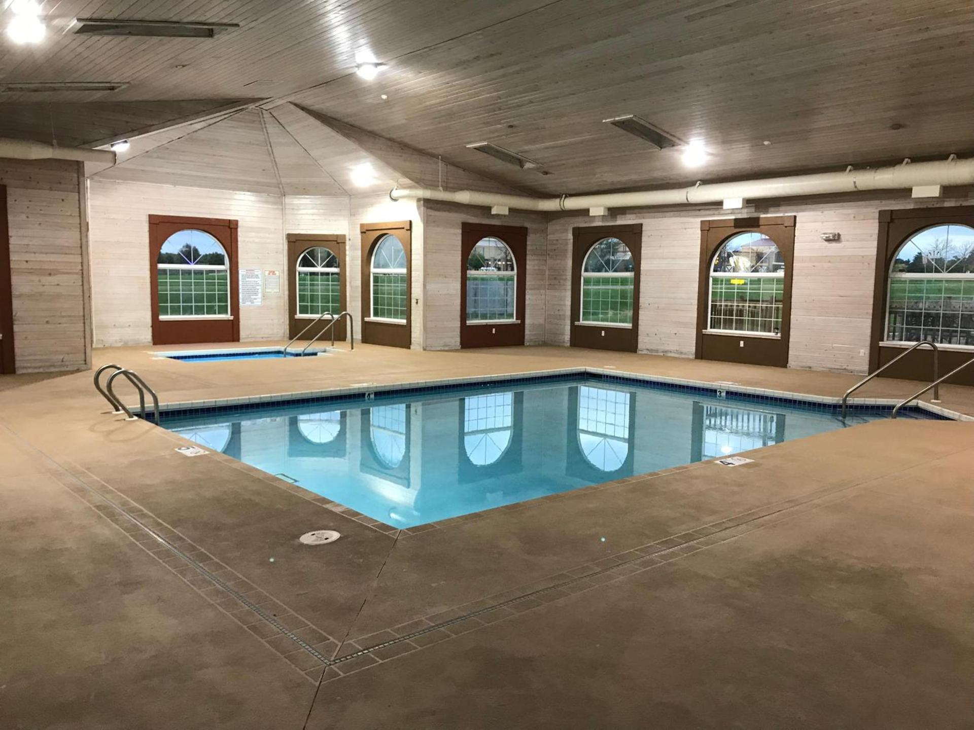 AmericInn by Wyndham Jefferson photo 2
