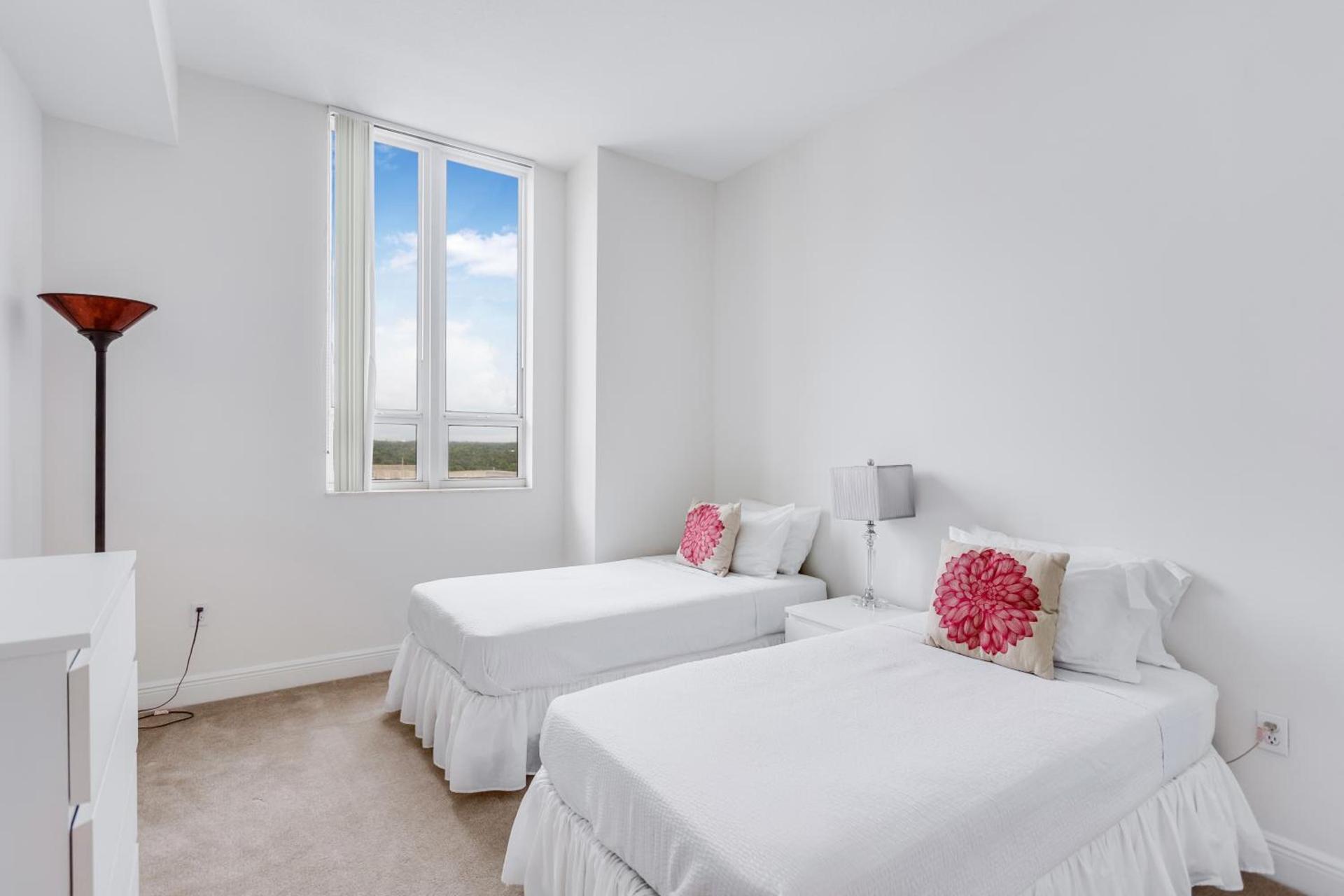 Dadeland Towers by Miami Vacations photo 14