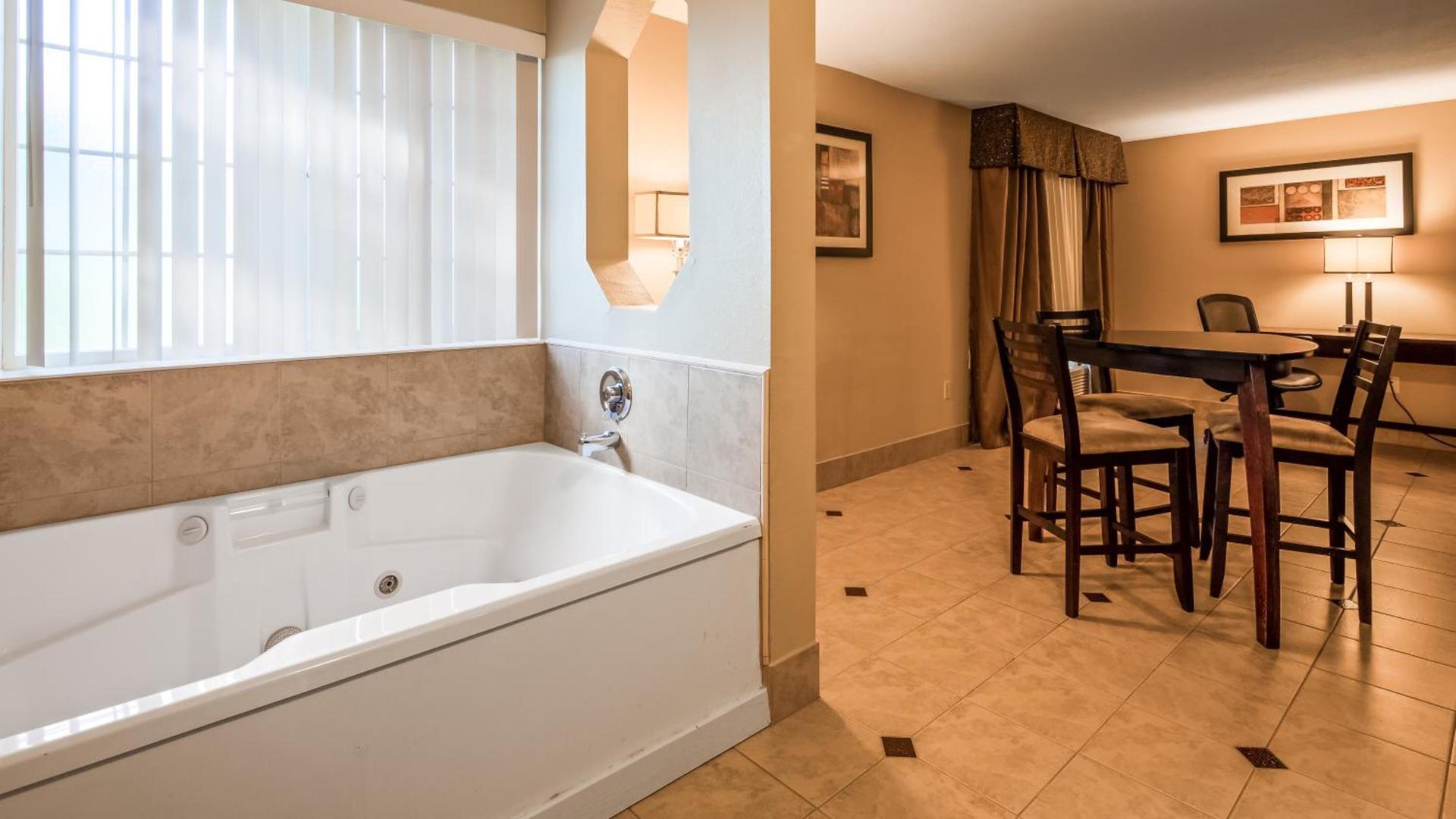 Best Western Plus Prairie Inn photo 46
