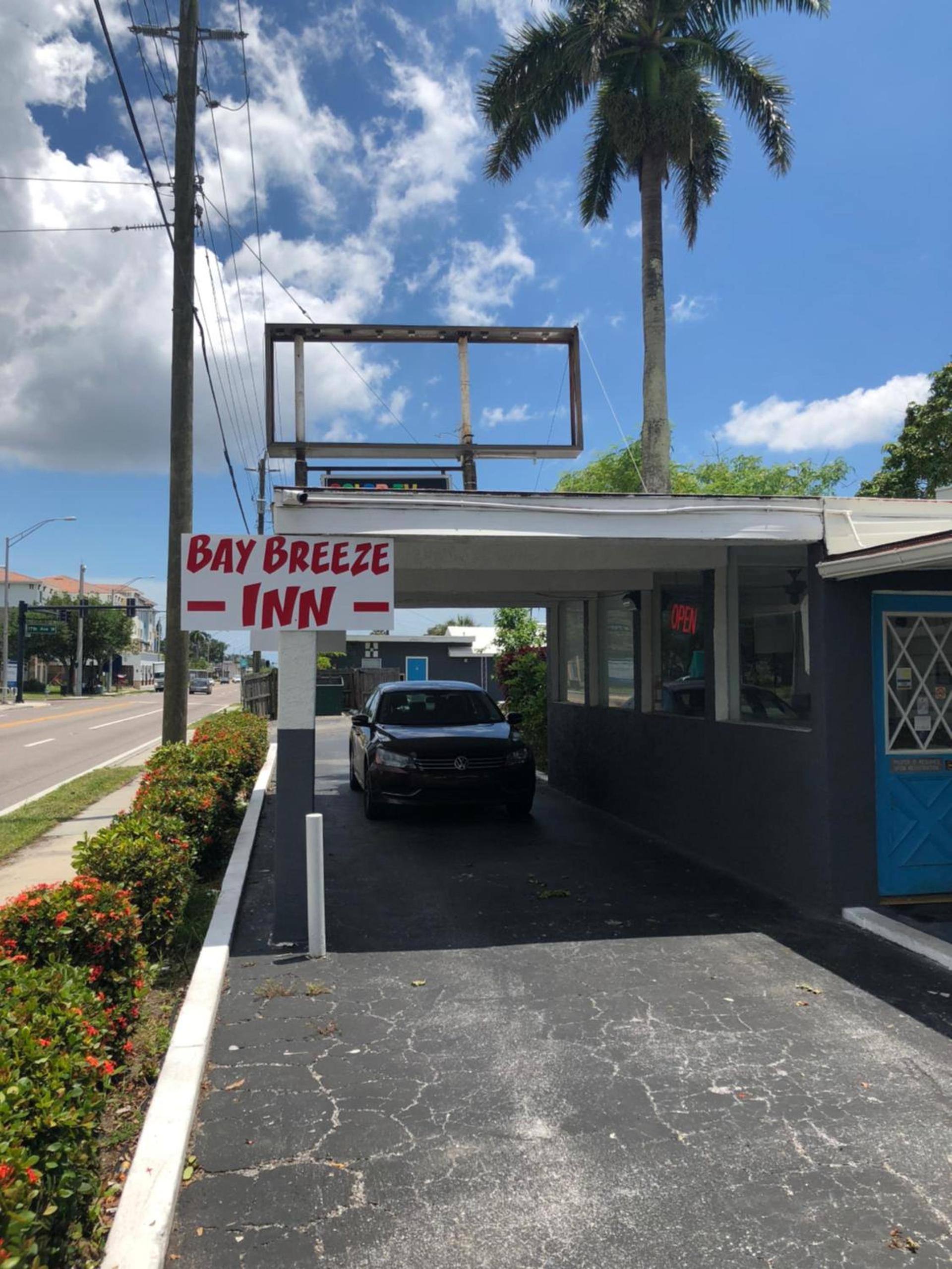 Bay Breeze Inn Bradenton Downtown photo 1
