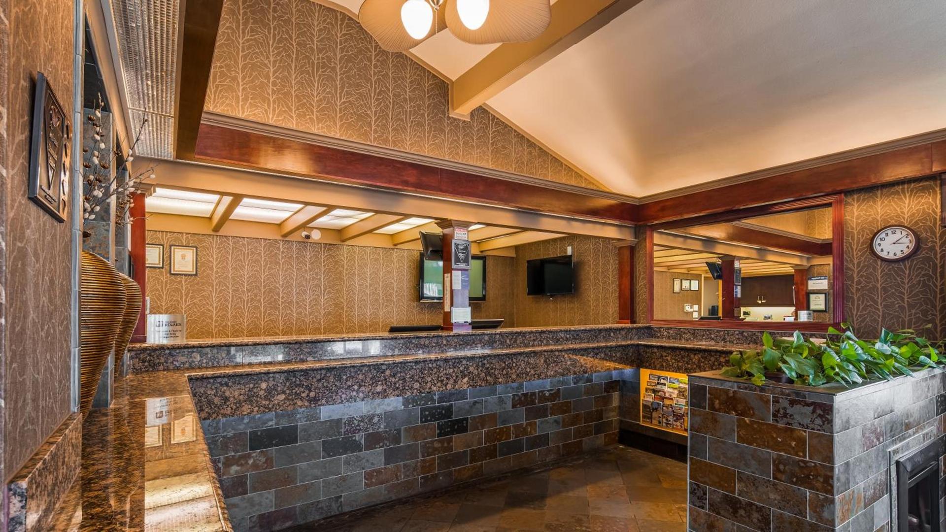 Best Western Garden Villa Inn photo 8