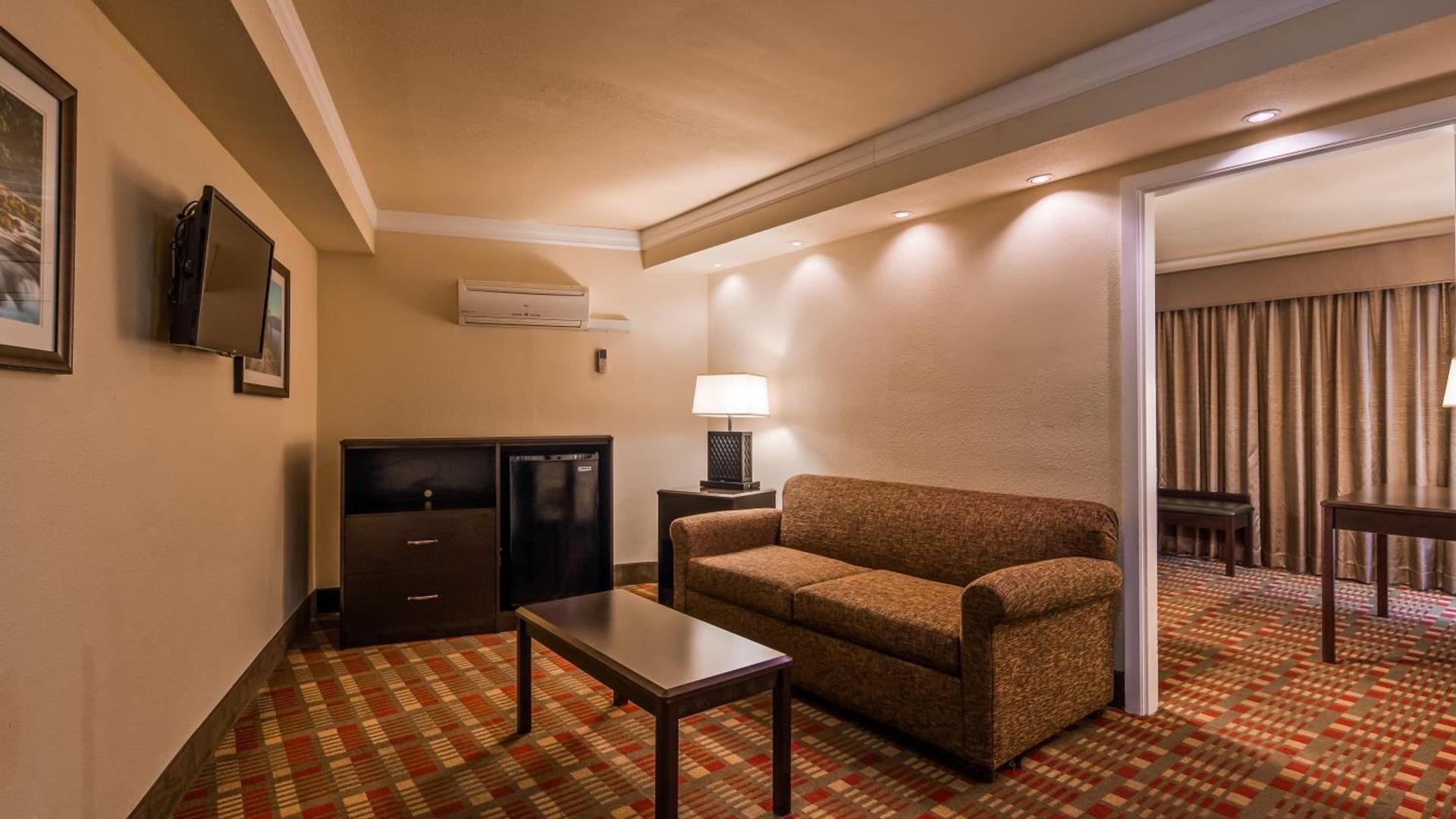 Best Western Garden Villa Inn photo 11