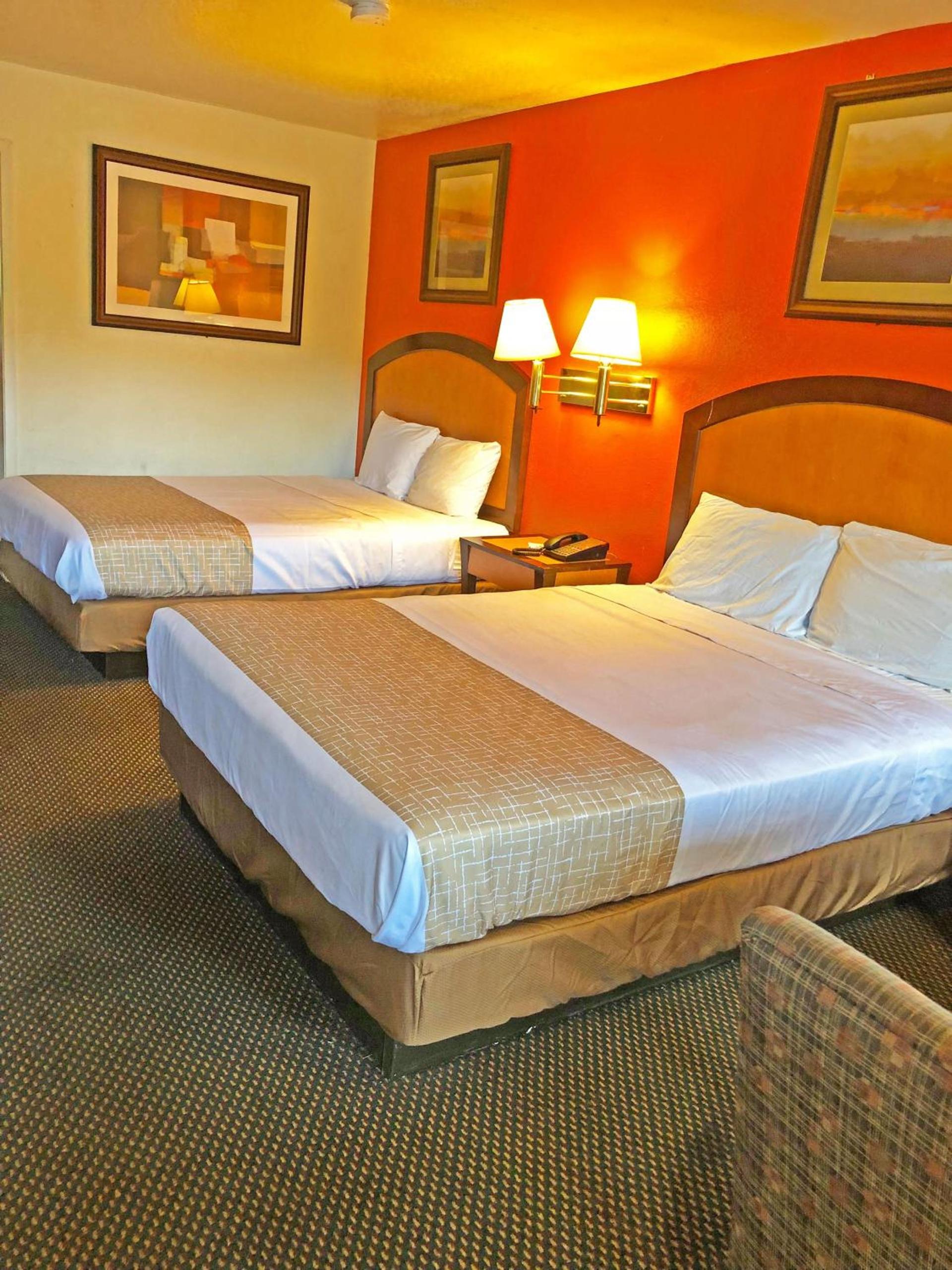 Travelodge by Wyndham Houston Hobby Airport photo 3