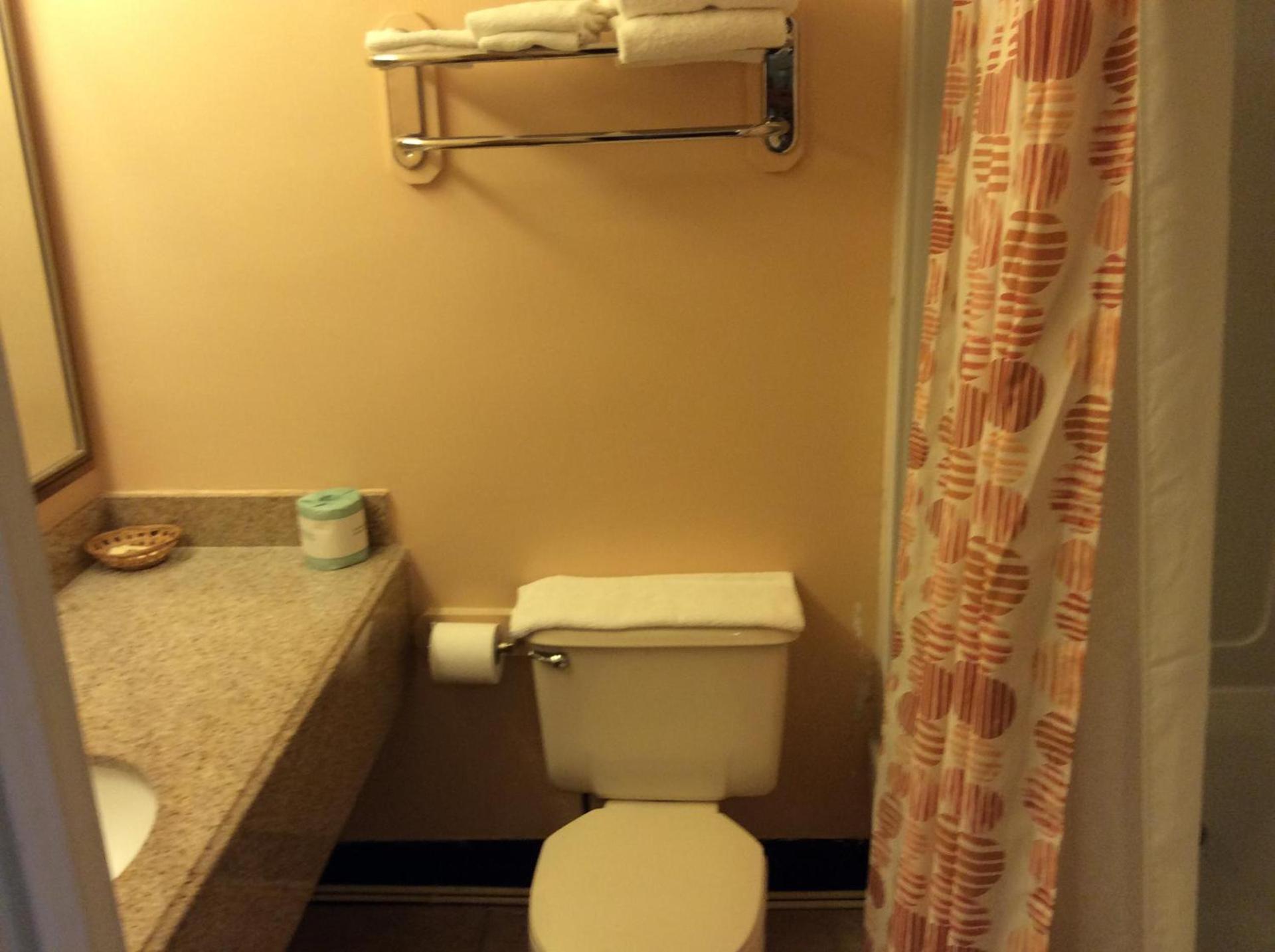 Village Inn Annapolis MD photo 2