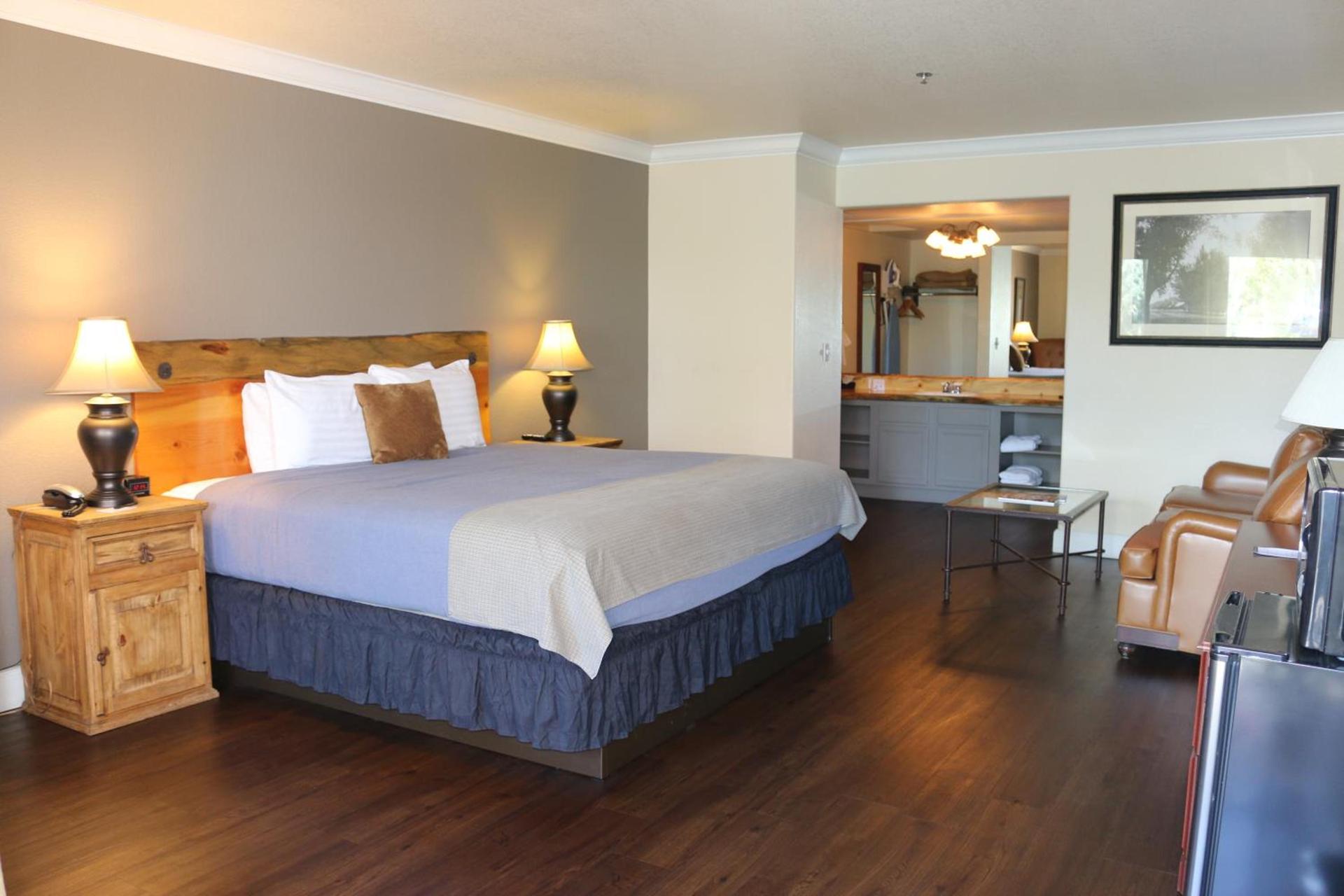 Historian Inn photo 30