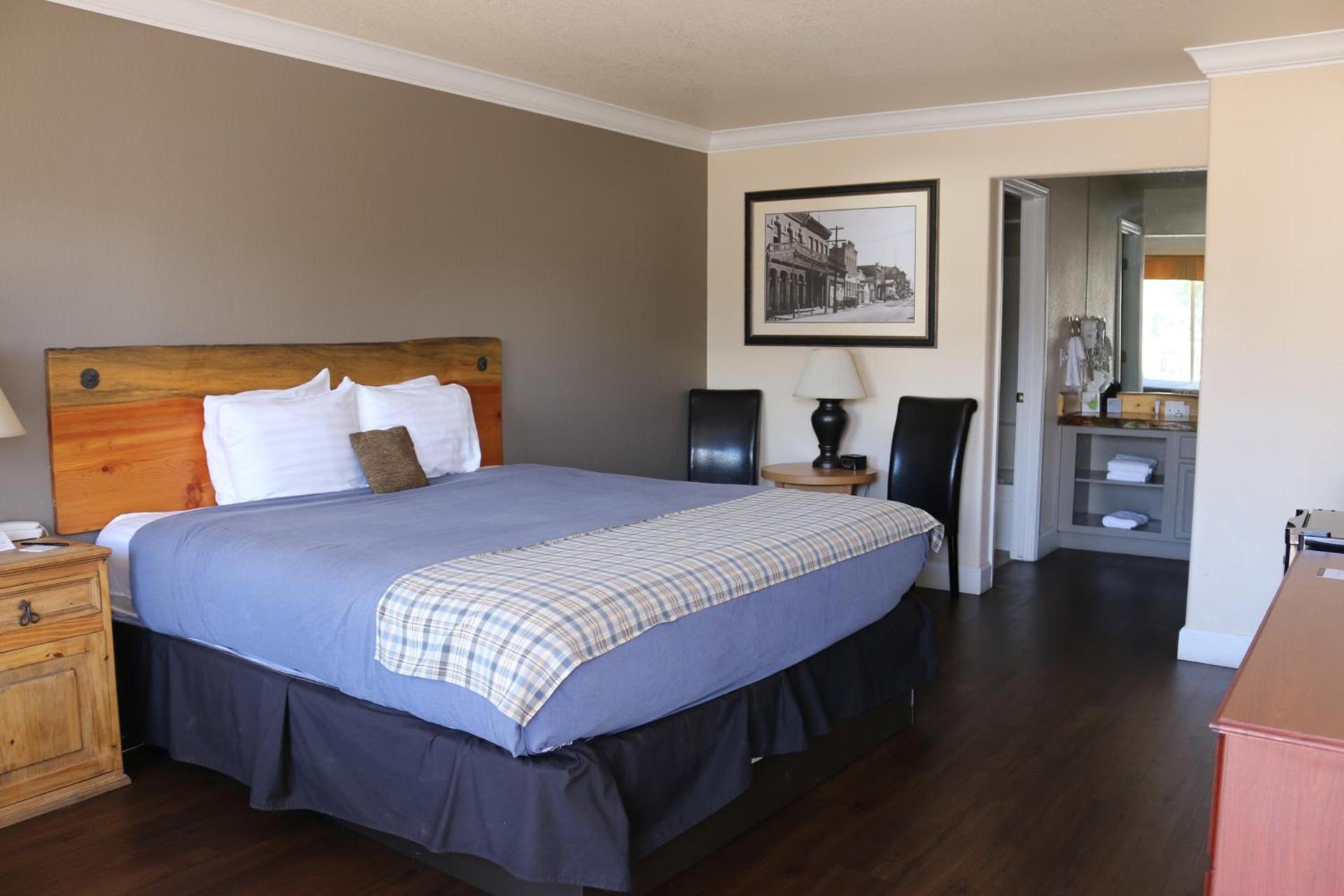Historian Inn photo 24