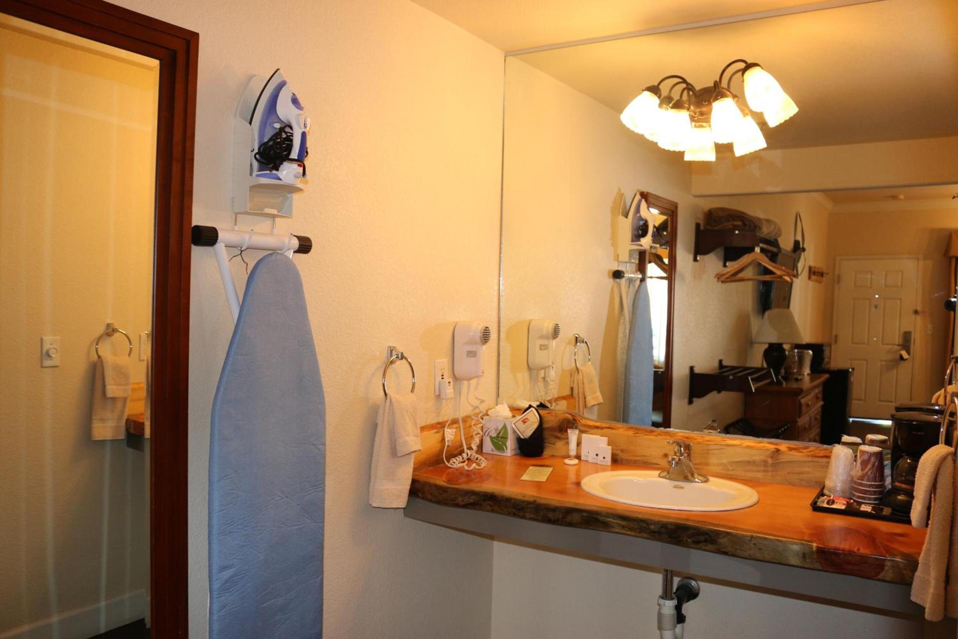 Historian Inn photo 22