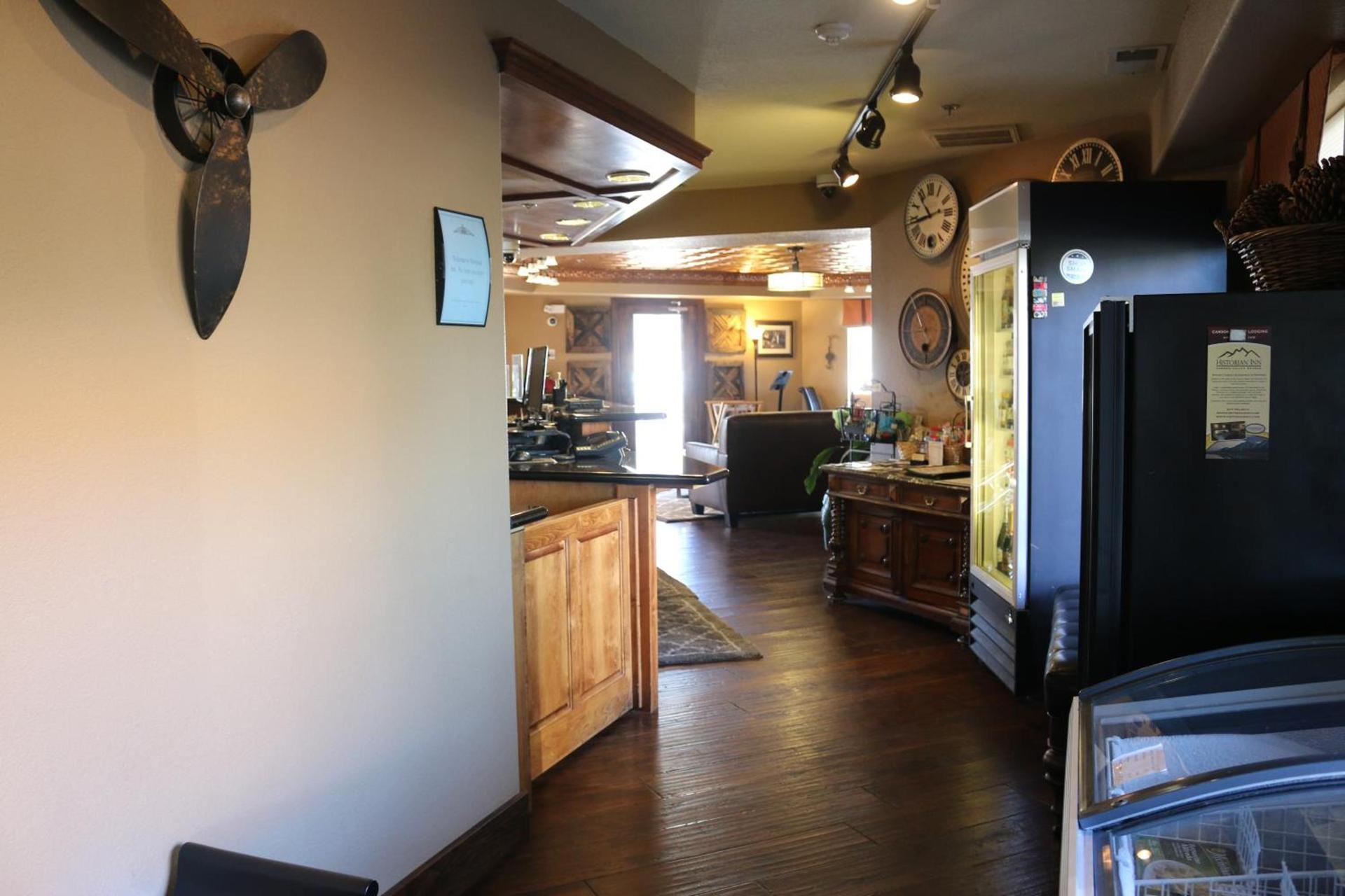 Historian Inn photo 10