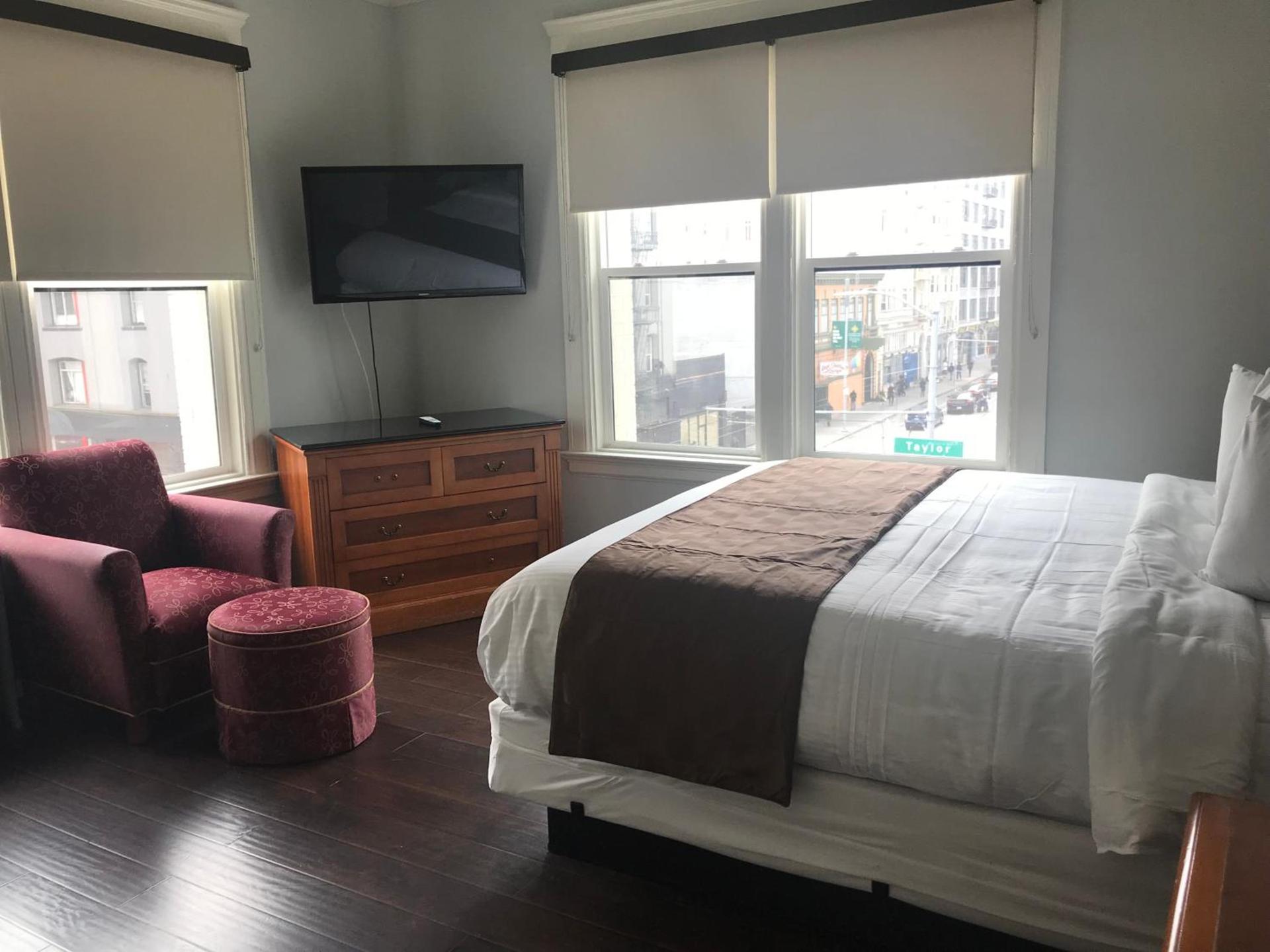 Warfield Hotel photo 43