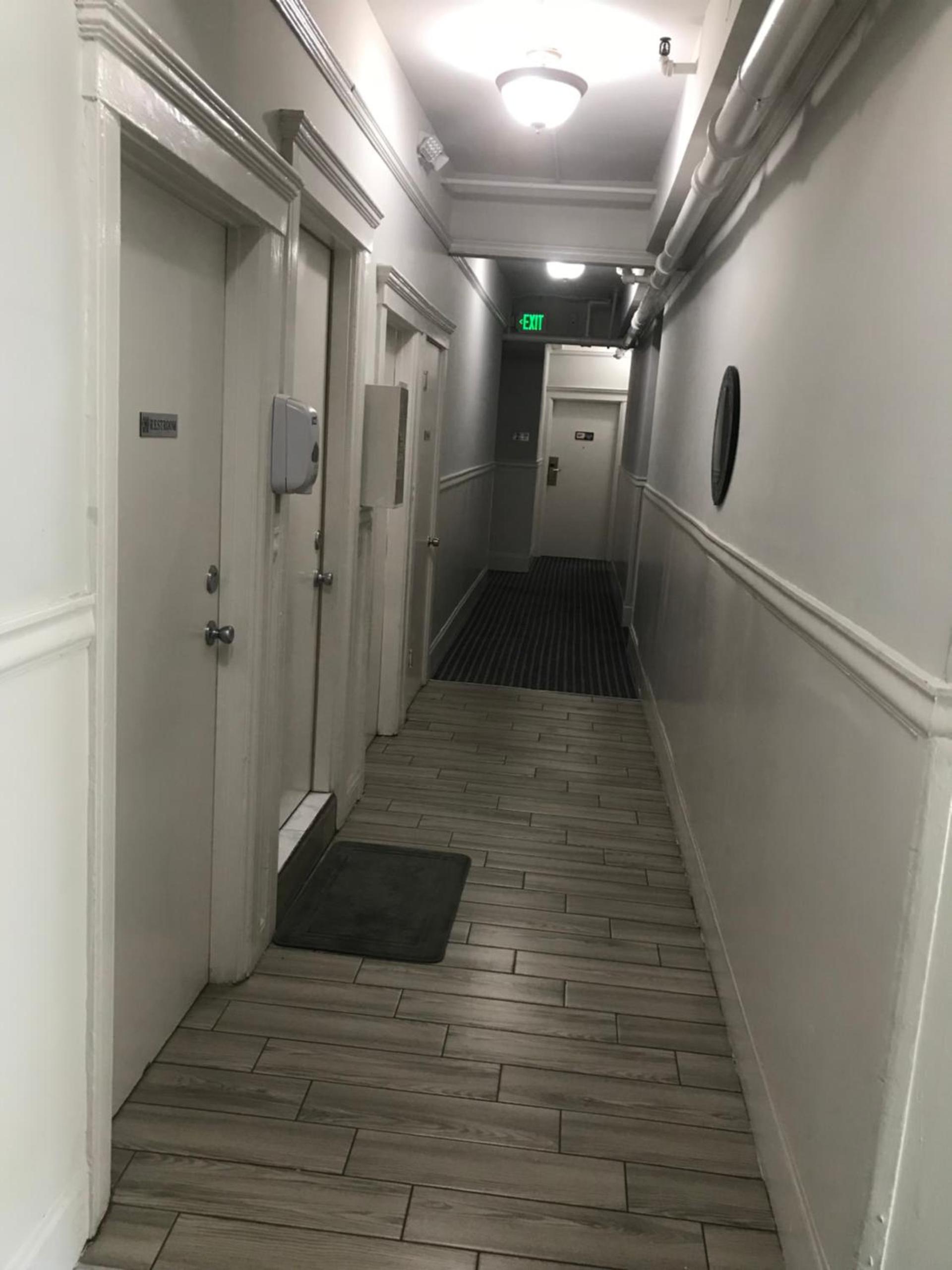 Warfield Hotel photo 42