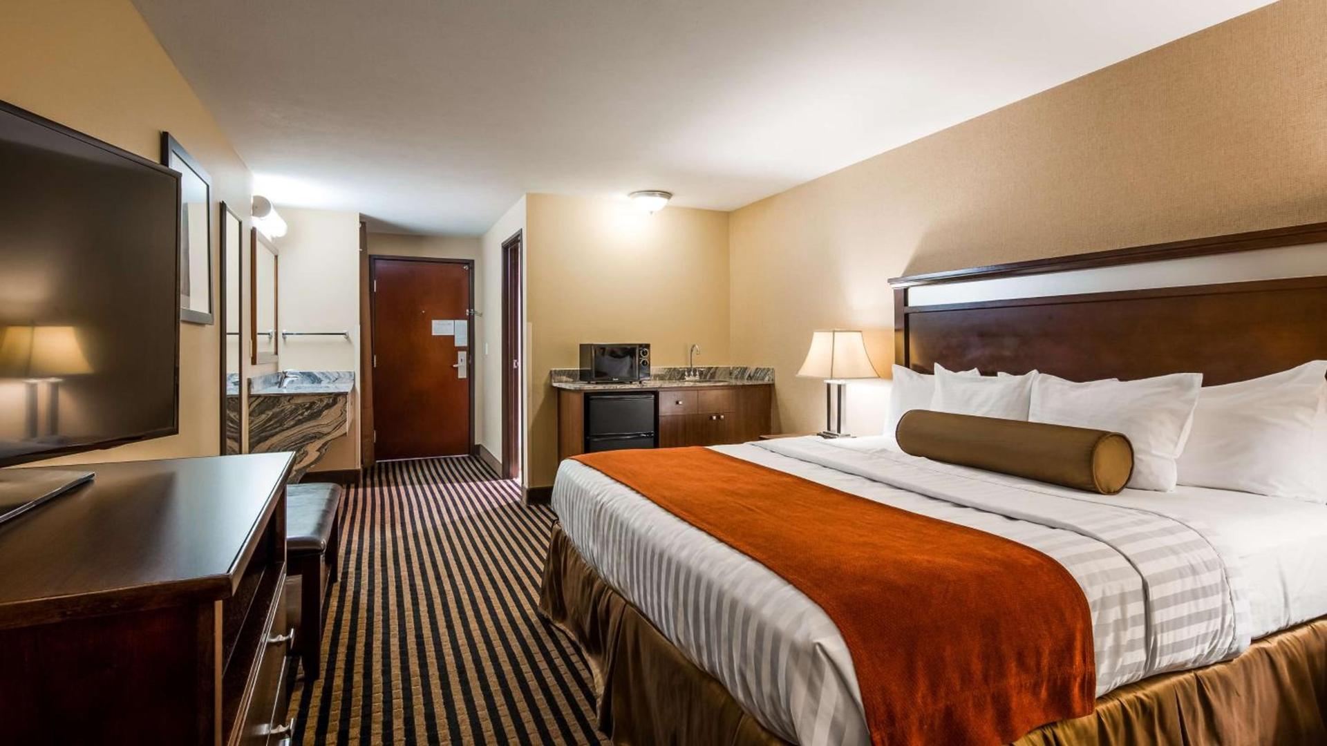 Best Western Plus Prairie Inn photo 10