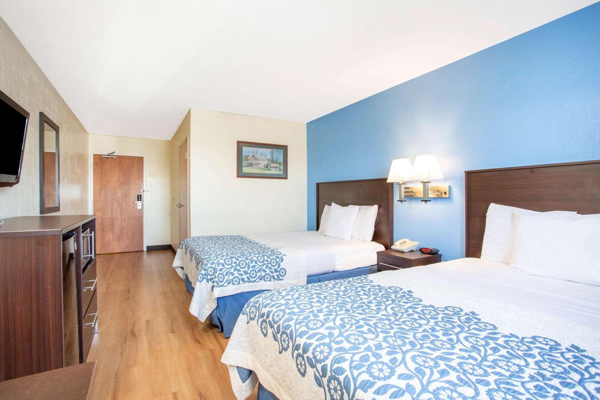 Days Inn by Wyndham Lancaster PA Dutch Country photo 4