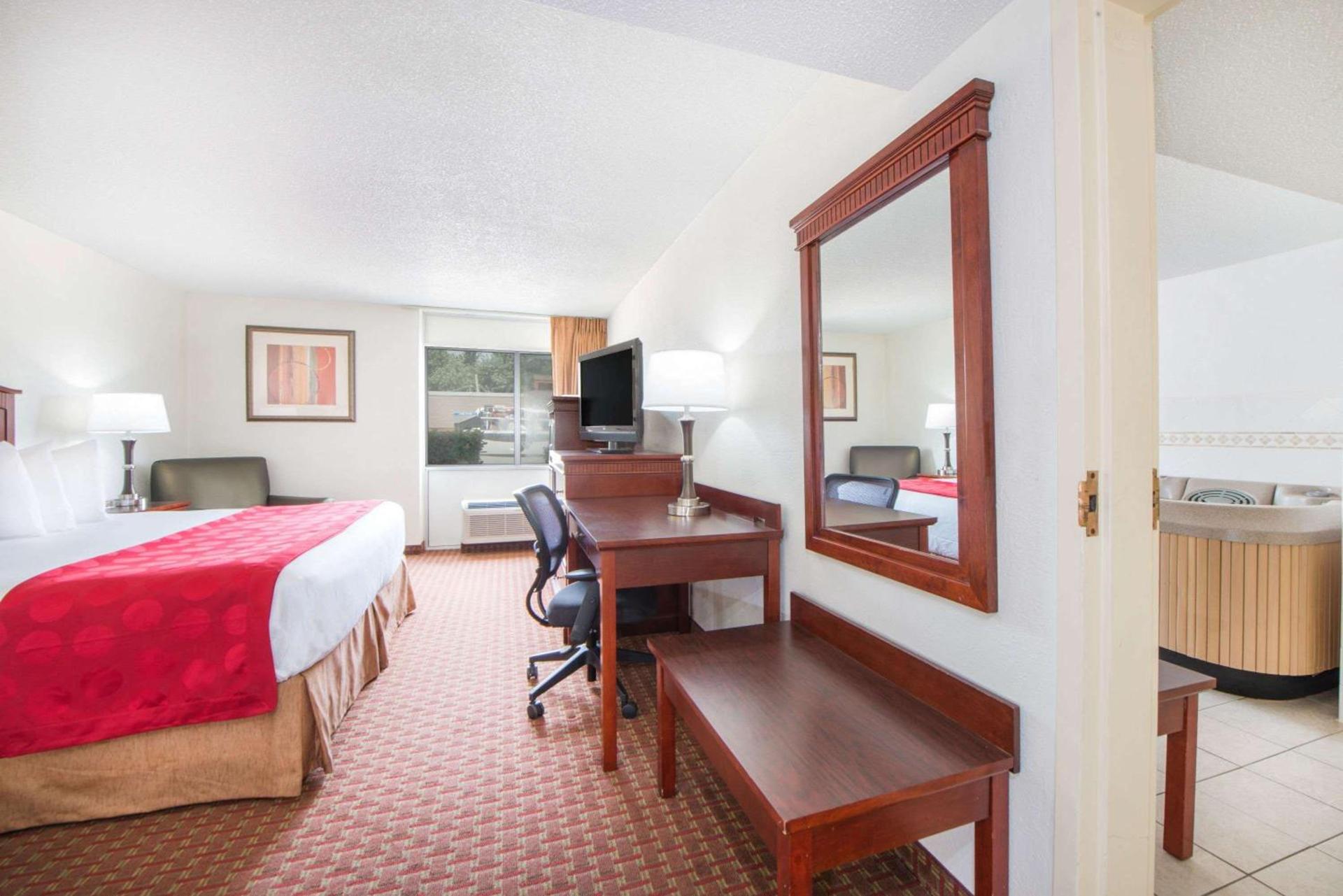 Ramada by Wyndham Enid photo 18