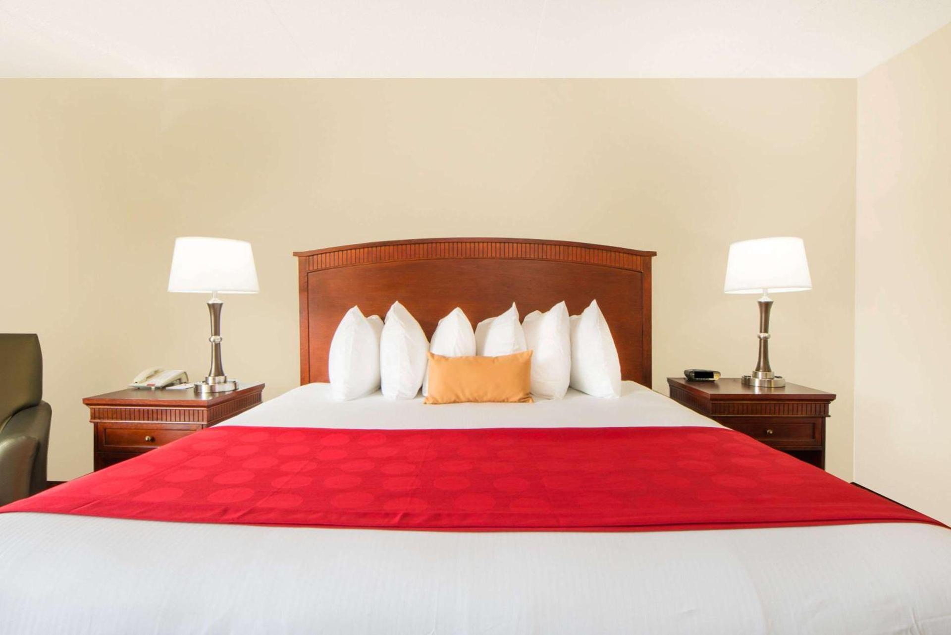Ramada by Wyndham Enid photo 13