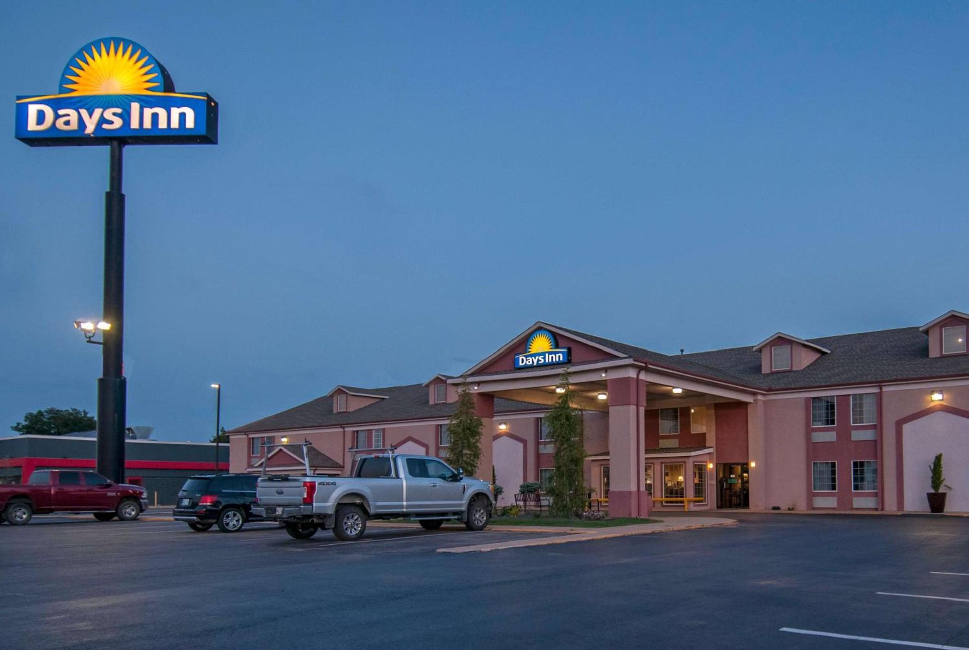 Days Inn by Wyndham Pauls Valley photo 4