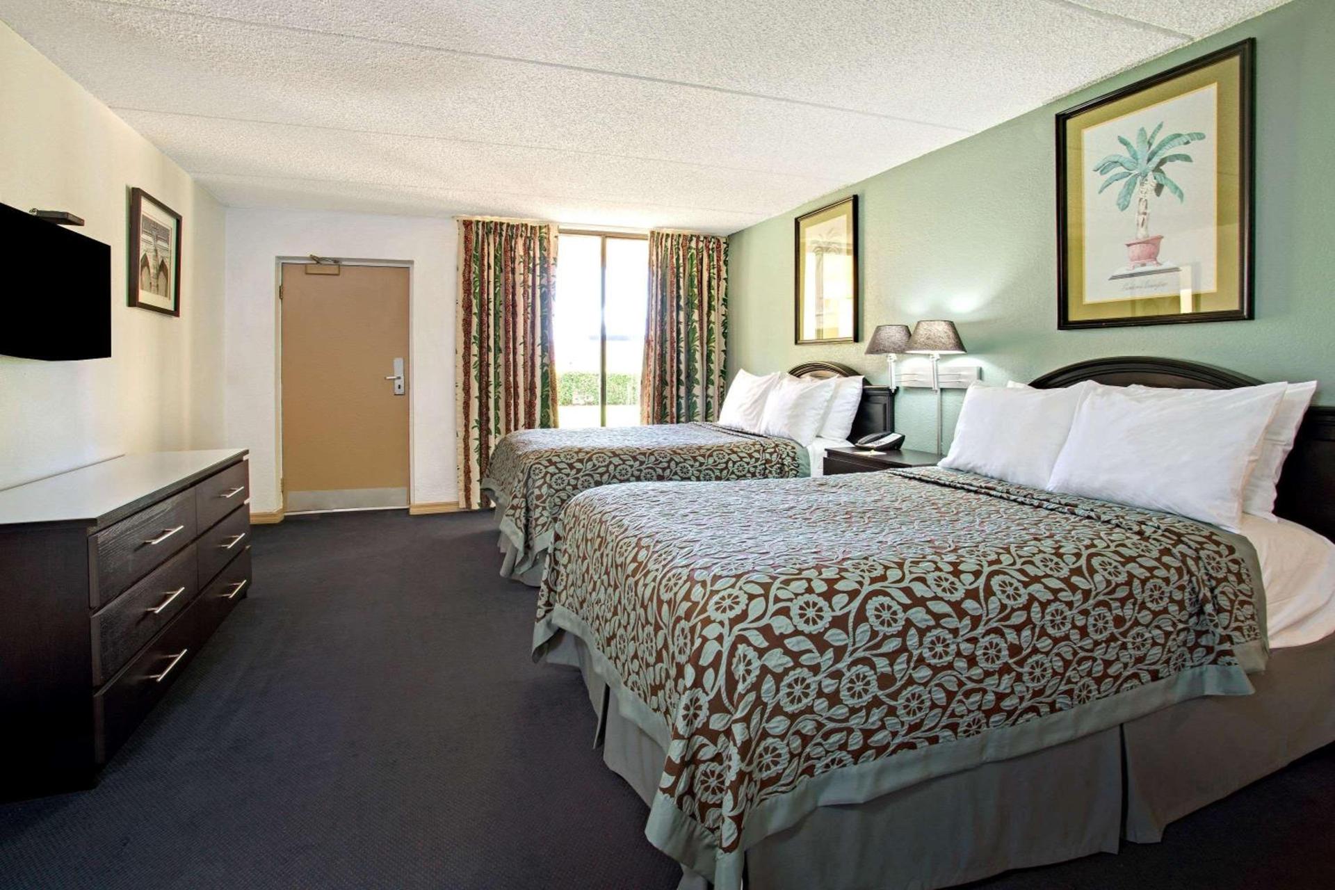 Days Inn by Wyndham Orlando Airport Florida Mall photo 6