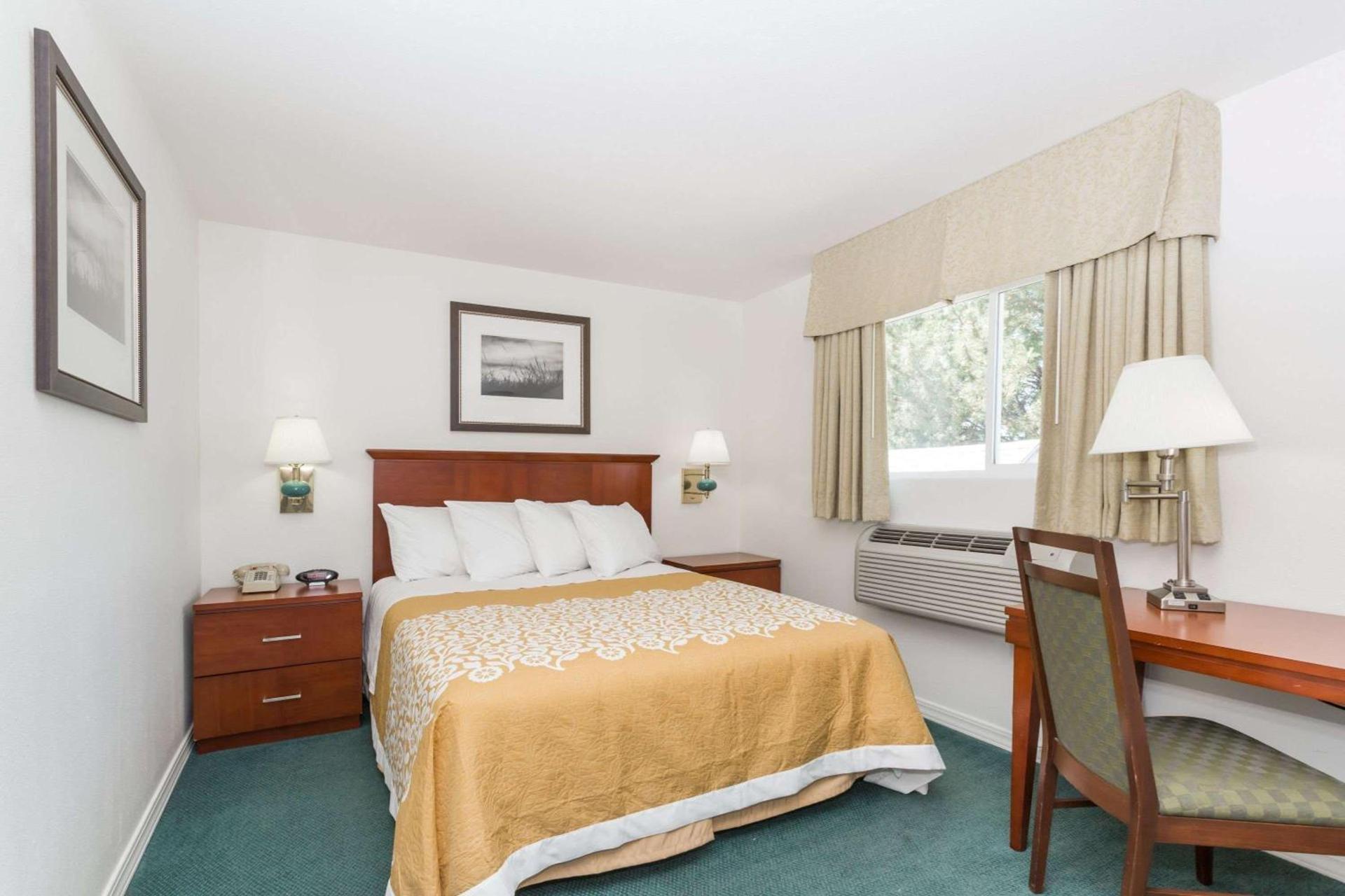 Days Inn by Wyndham Kimball photo 27