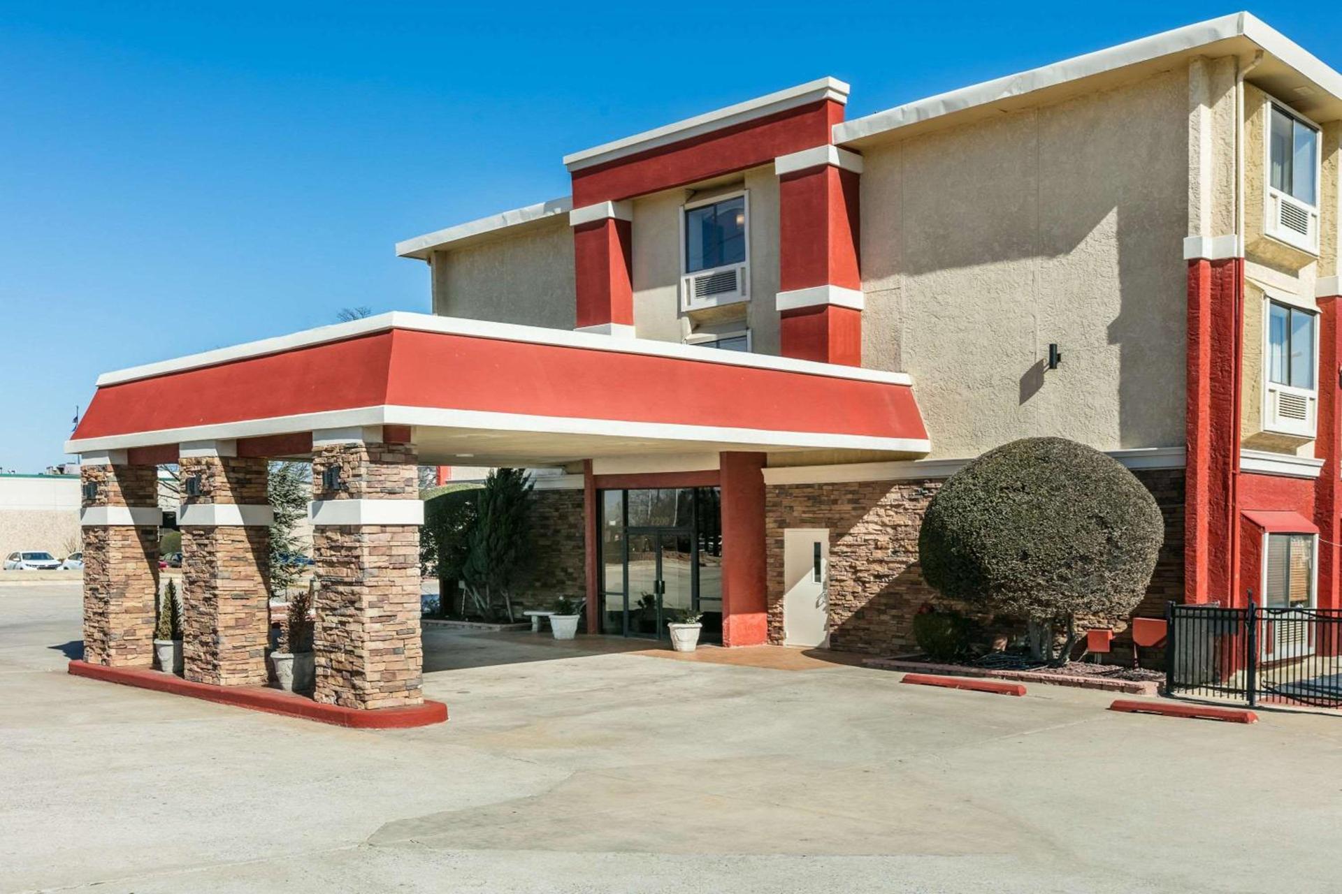 Ramada by Wyndham Oklahoma City Airport North — hotel in Oklahoma City