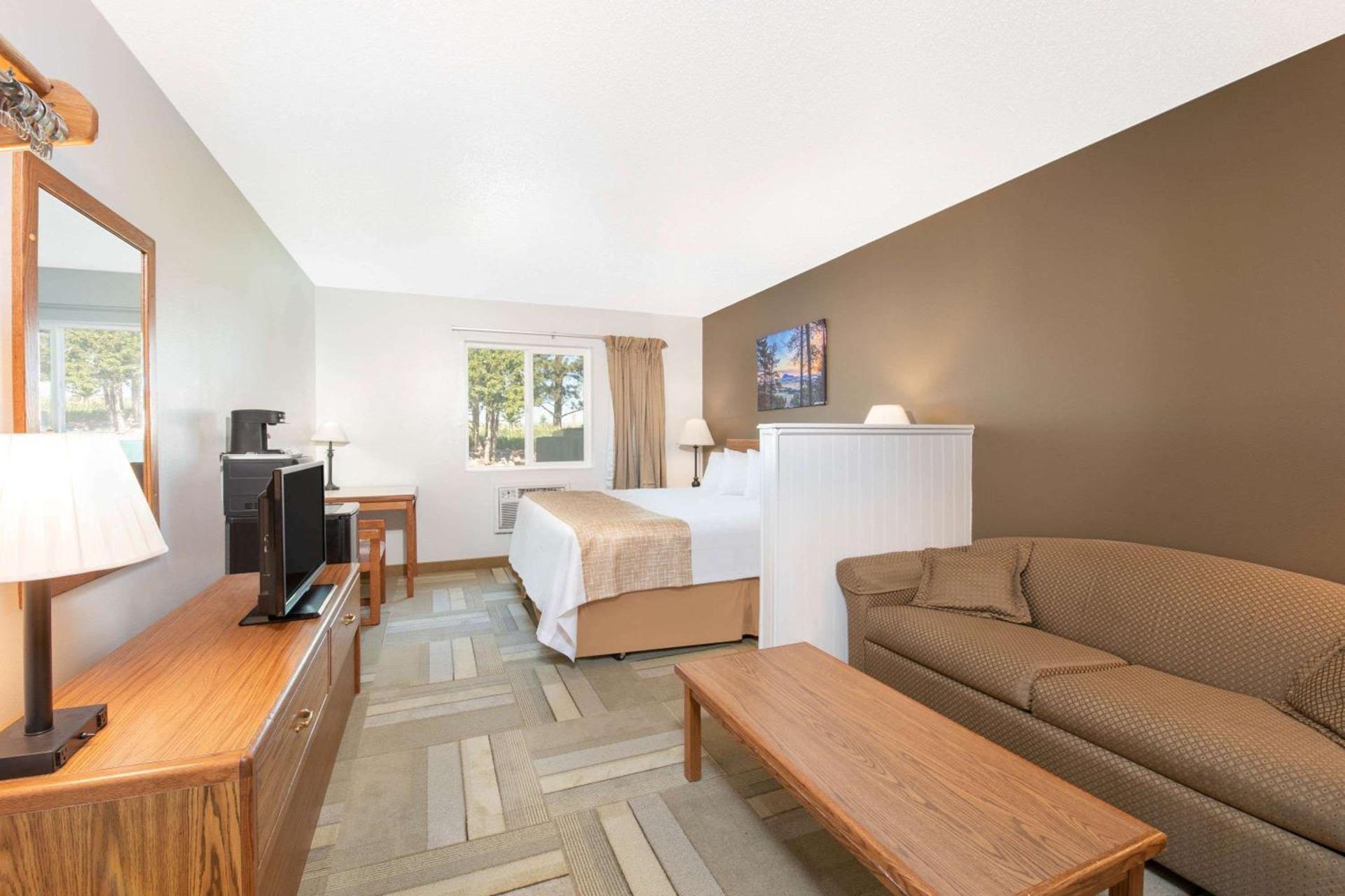 Travelodge by Wyndham Spearfish photo 20