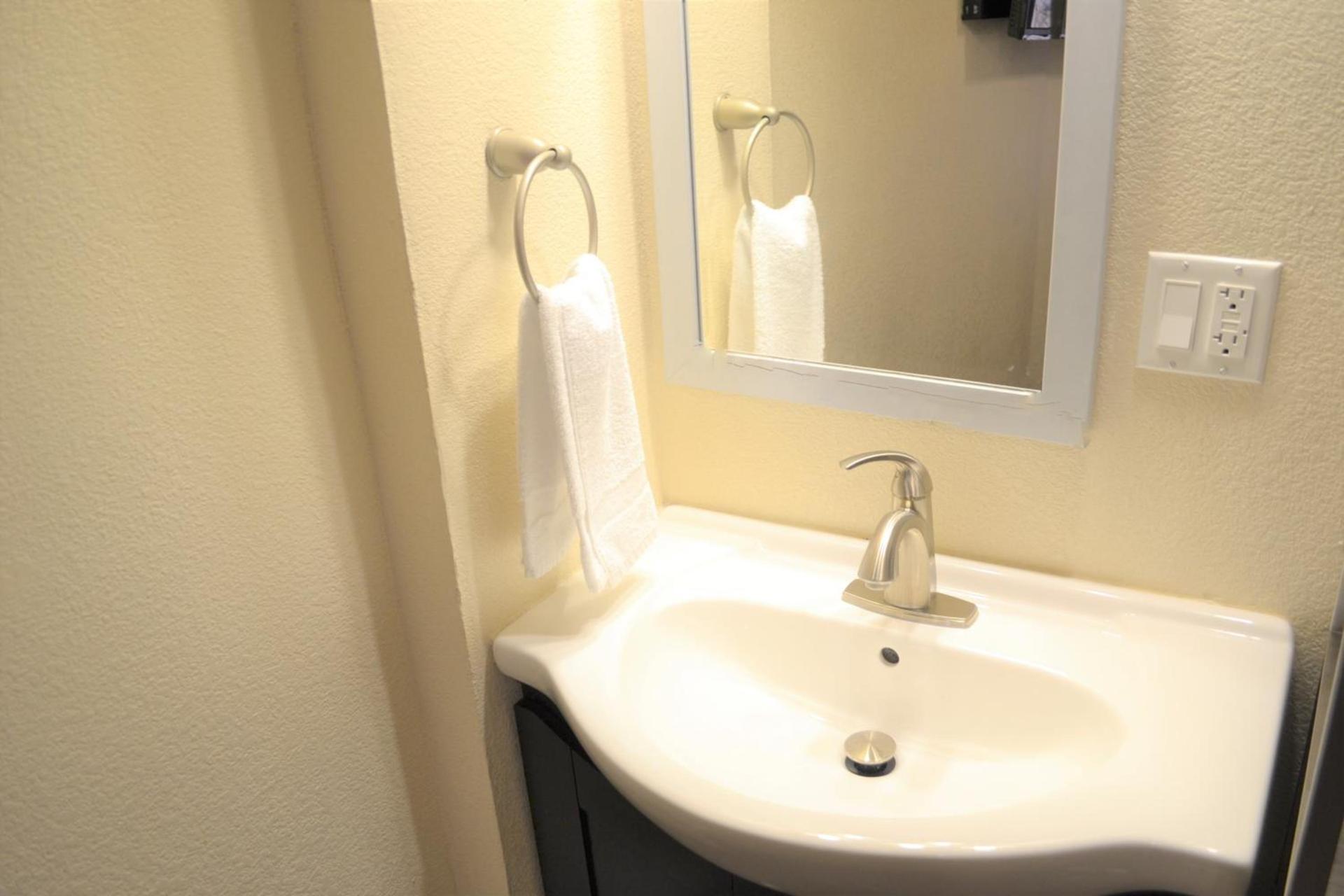Inn on Folsom photo 32