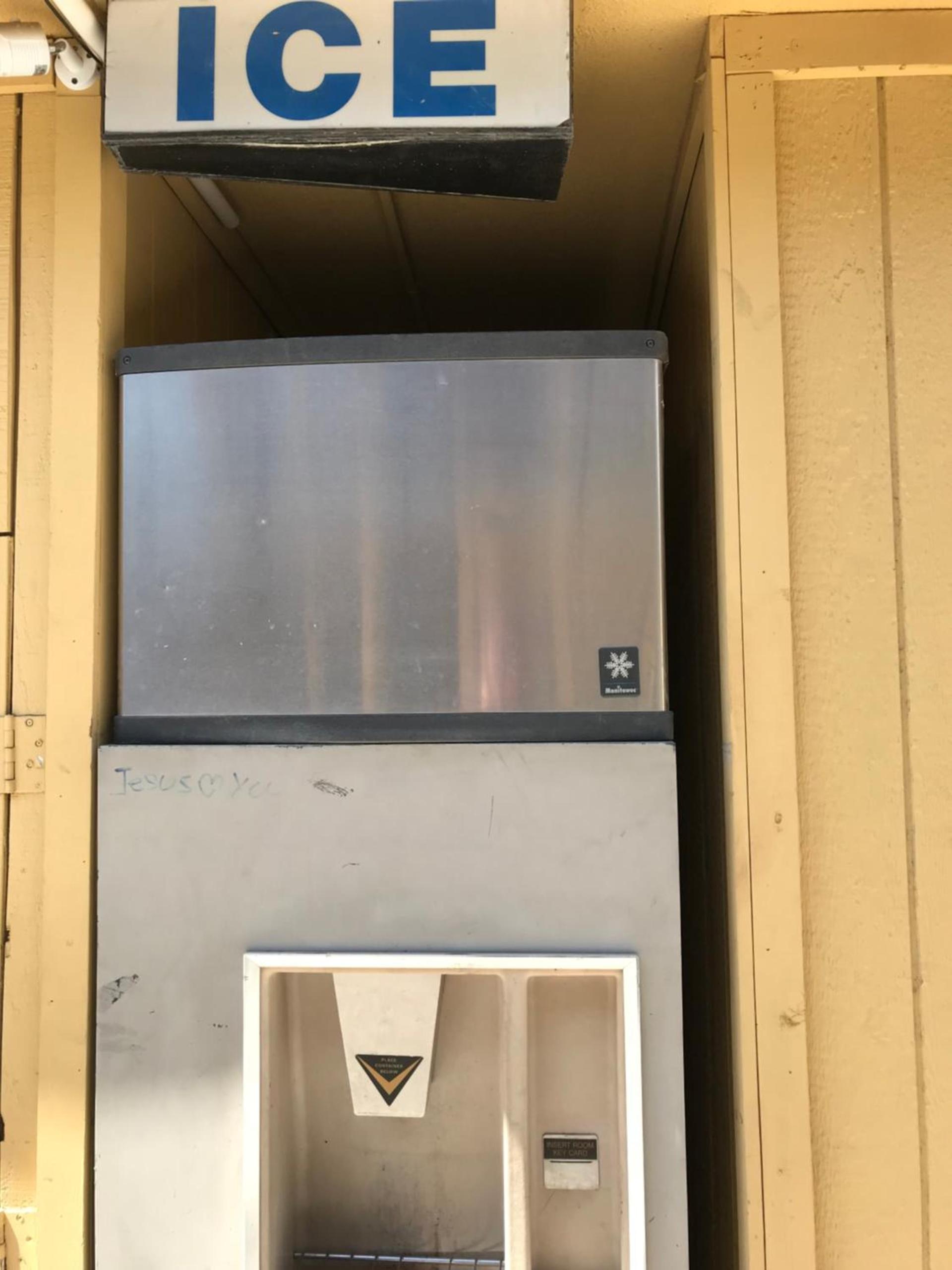Americas Best Value Inn Visalia photo 4