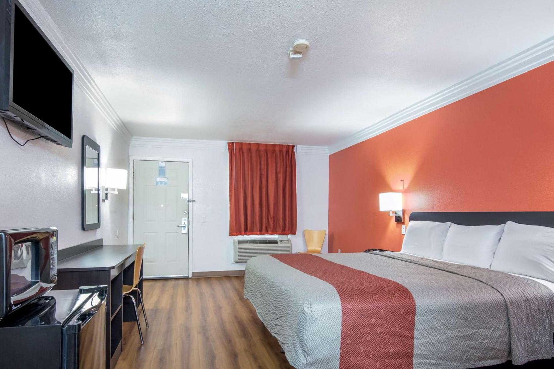 Motel 6-Marshall, TX photo 8