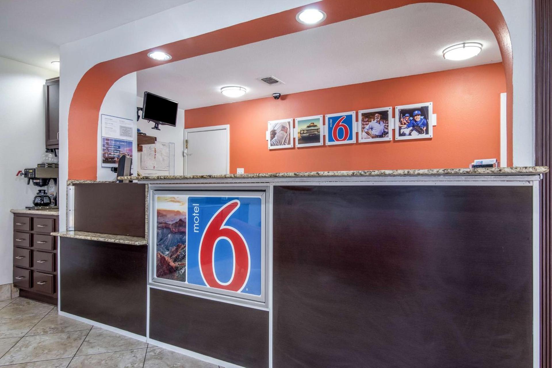 Motel 6-Marshall, TX photo 22