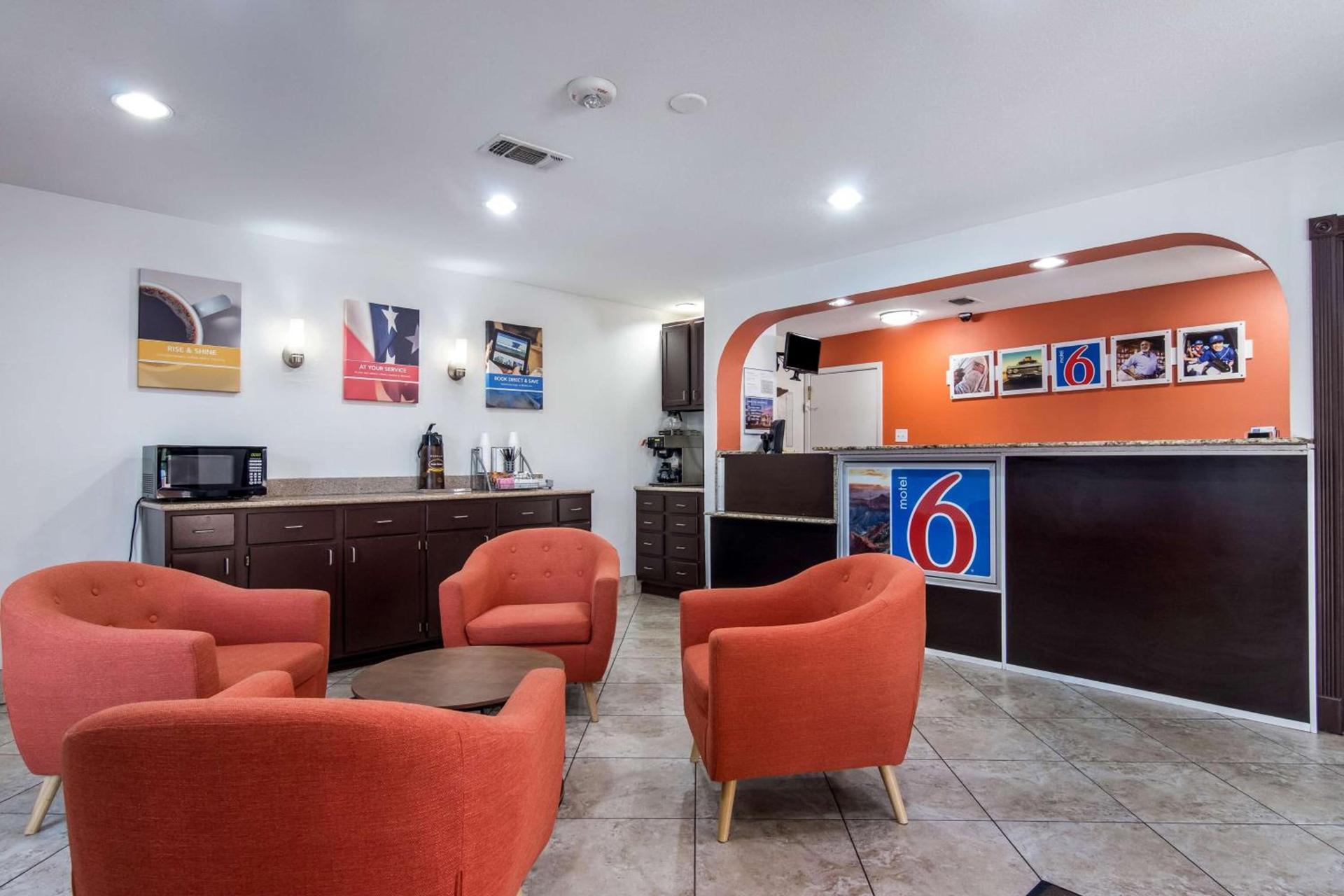 Motel 6-Marshall, TX photo 21