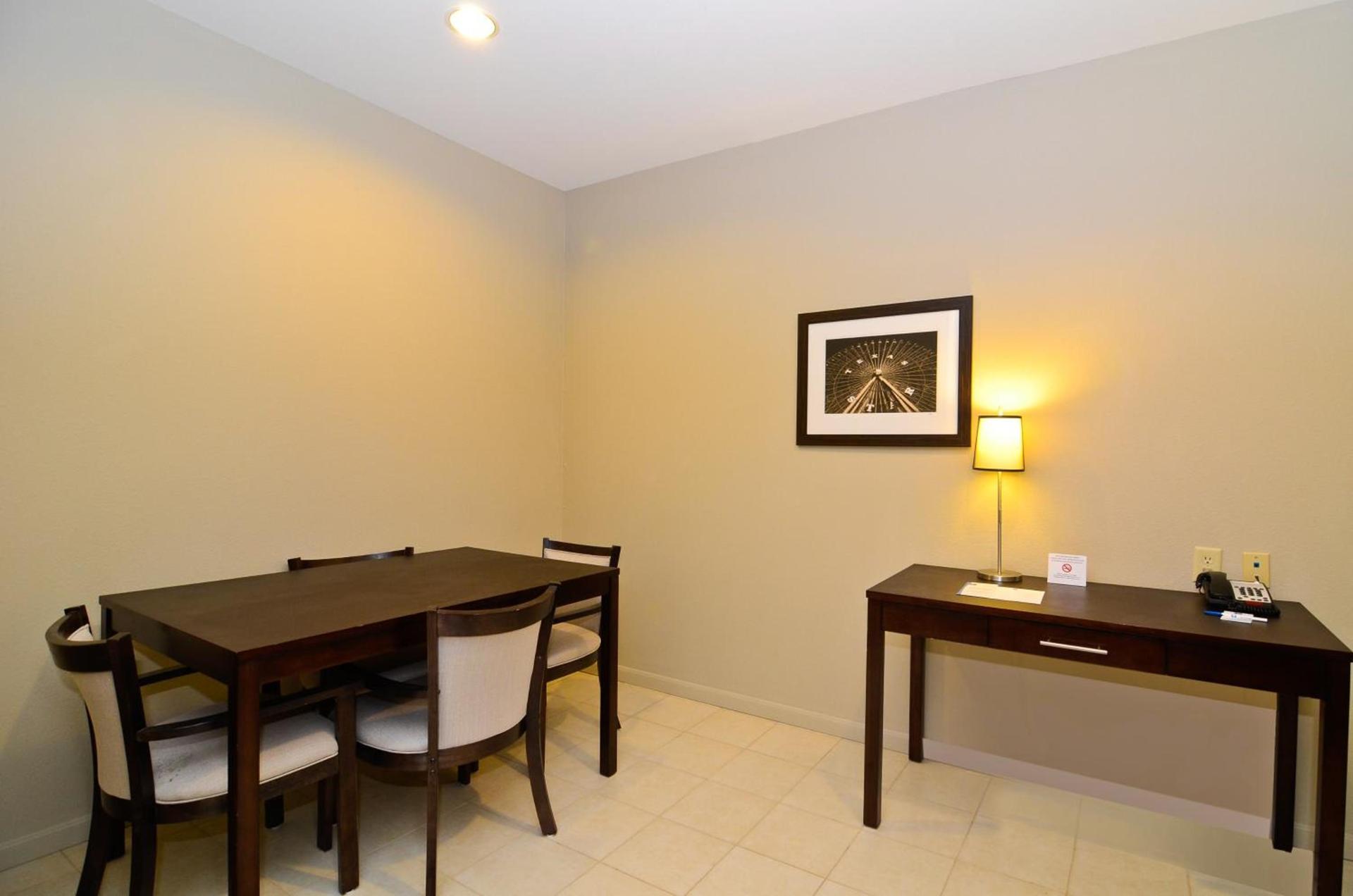 Baymont by Wyndham Columbus photo 54