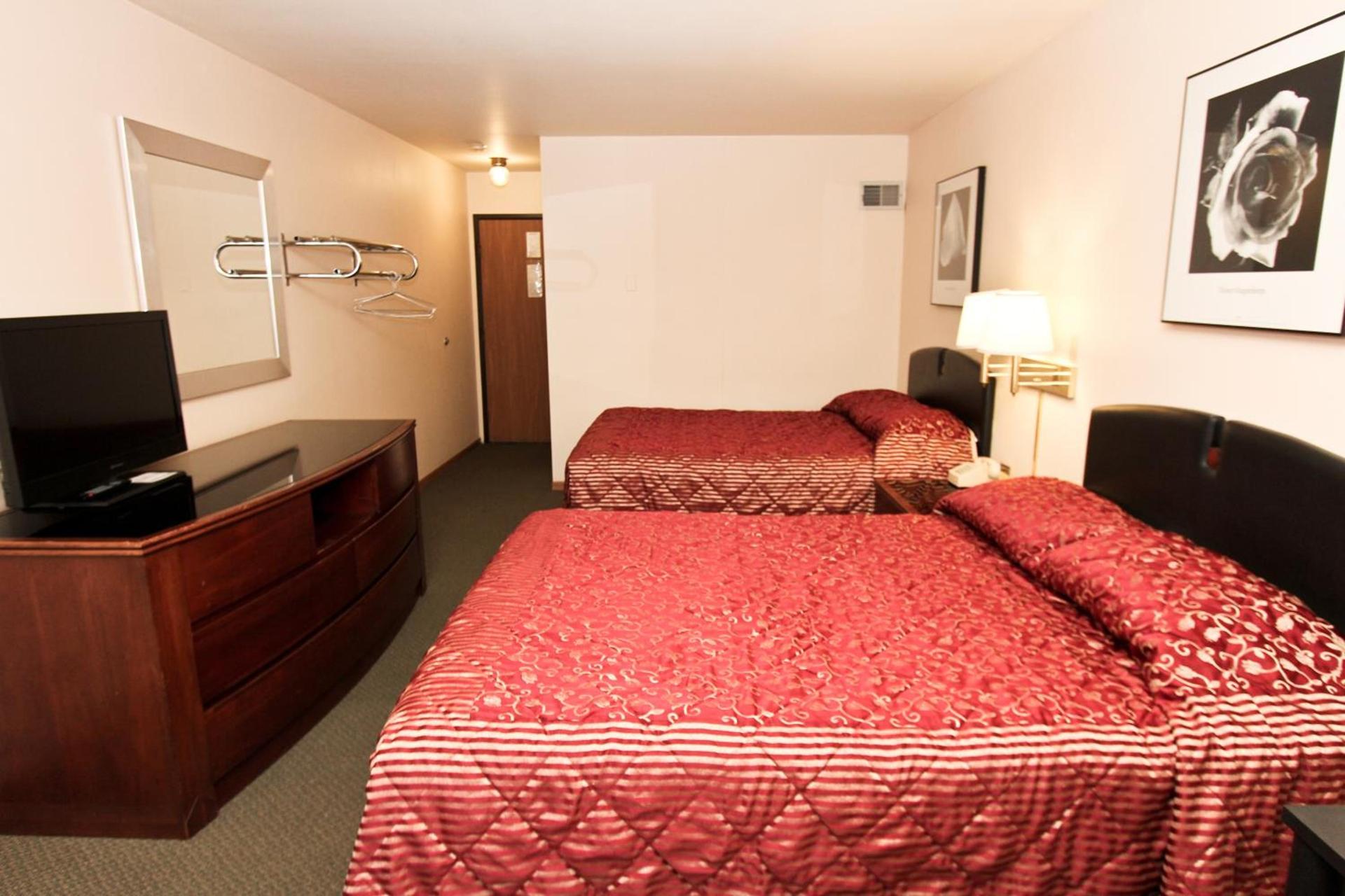 Luck Country Inn photo 9