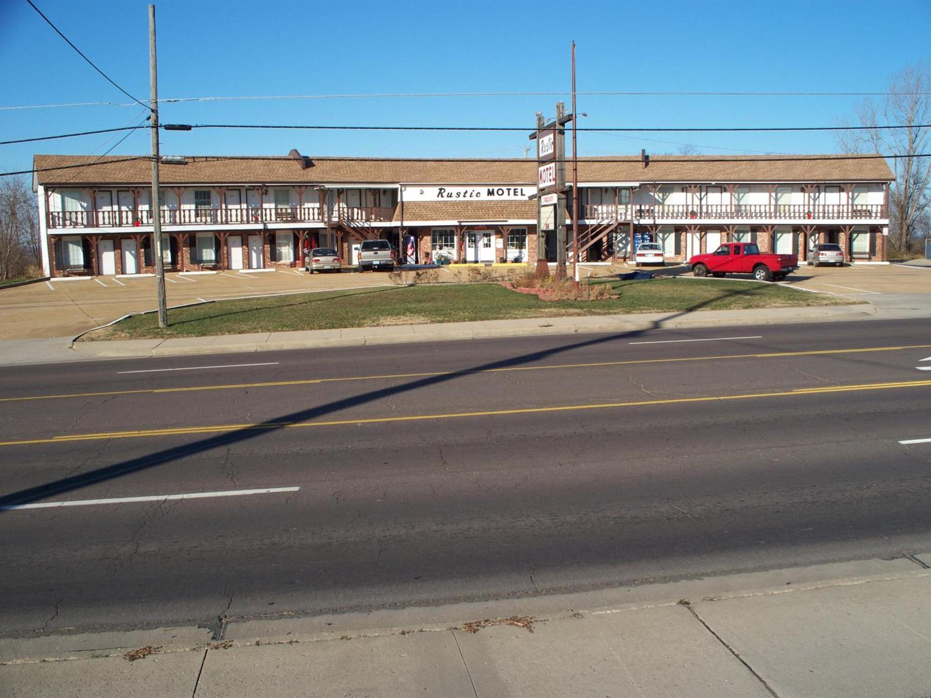 Rustic Motel Rolla photo 33