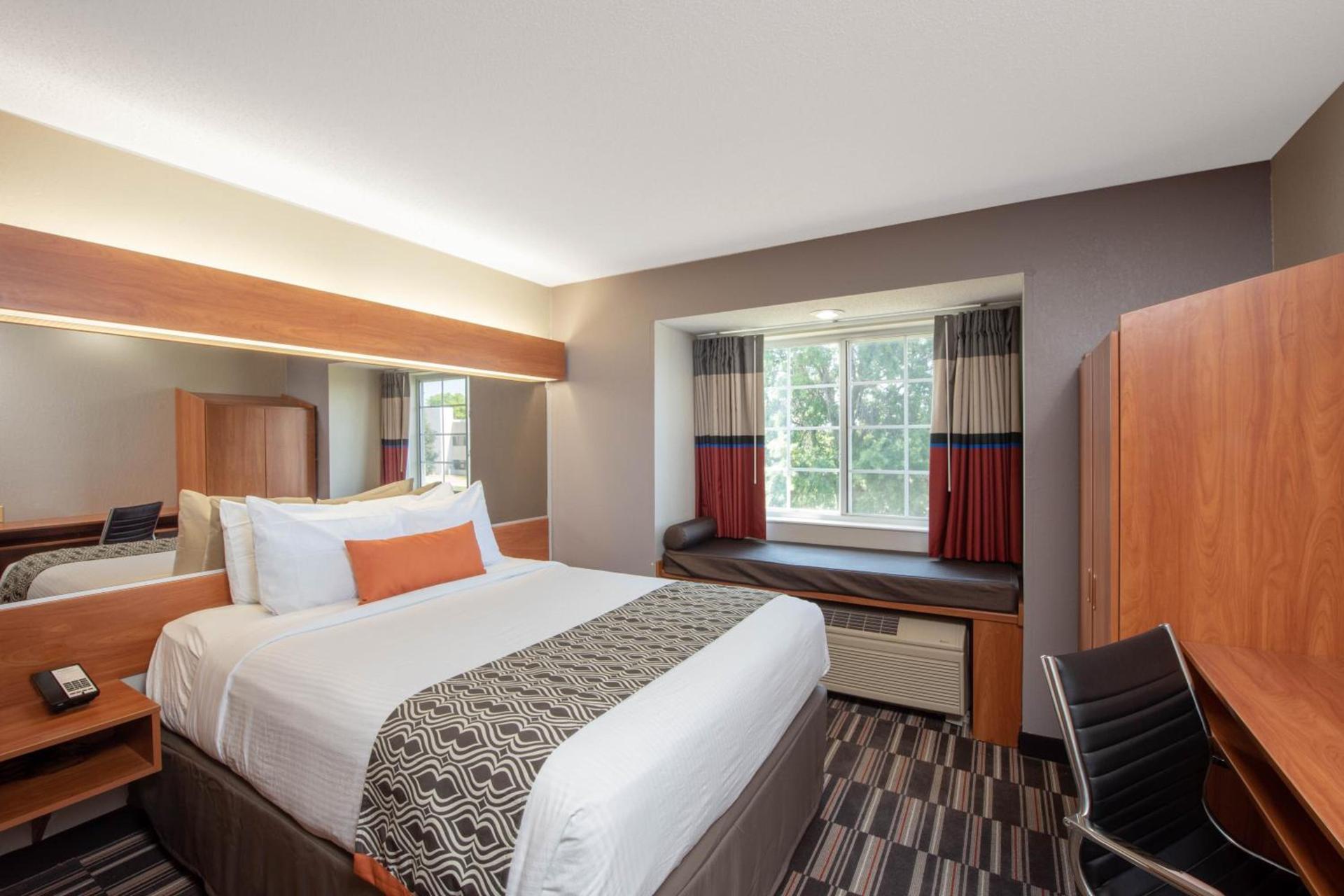 Microtel Inn & Suites by Wyndham Springfield photo 14