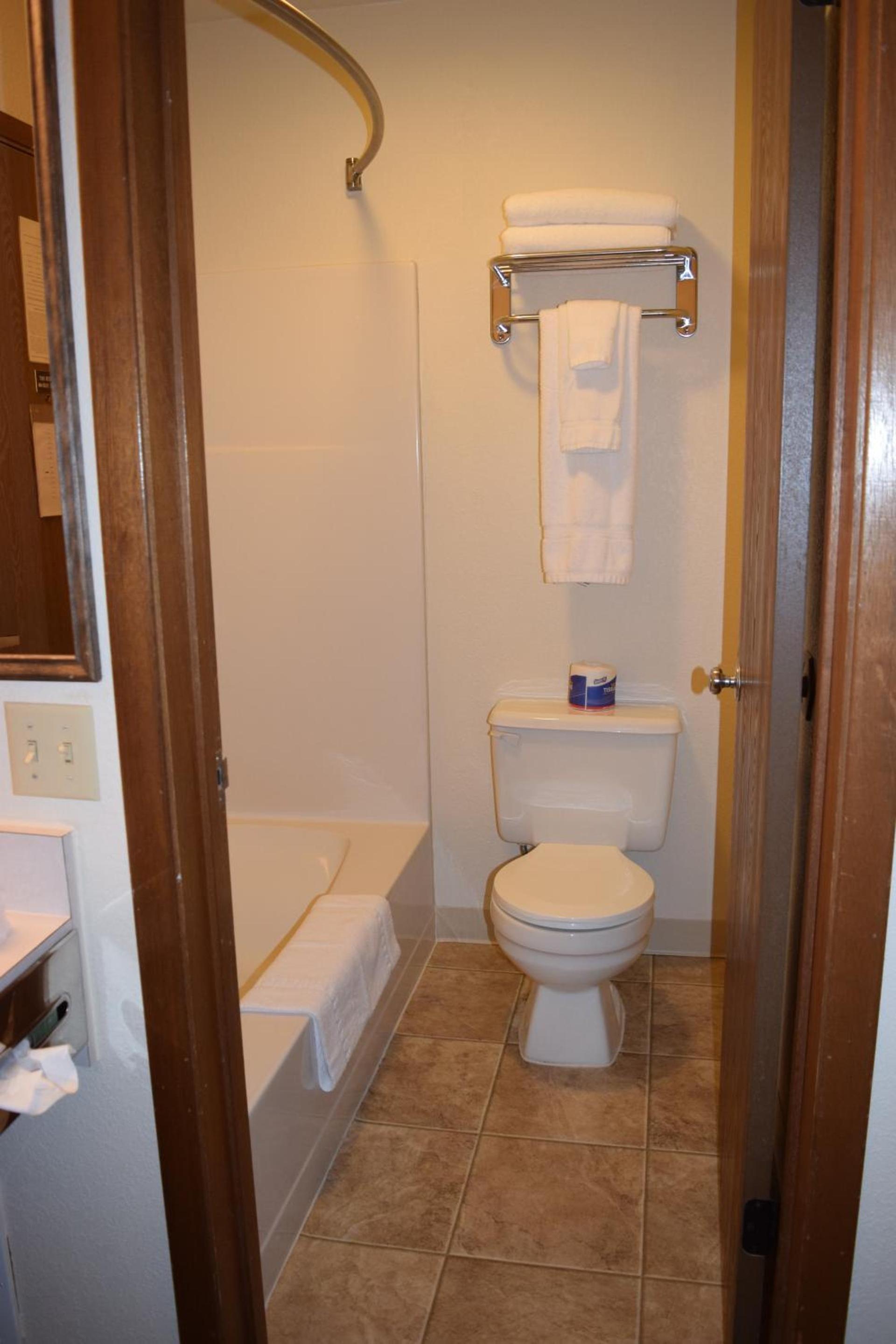 Country Inn Libby photo 3