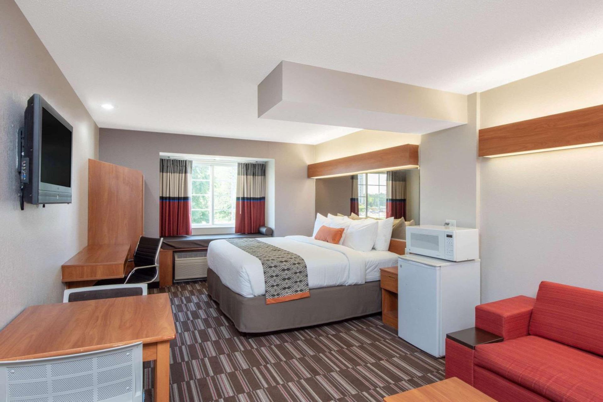 Microtel Inn & Suites by Wyndham Springfield photo 41