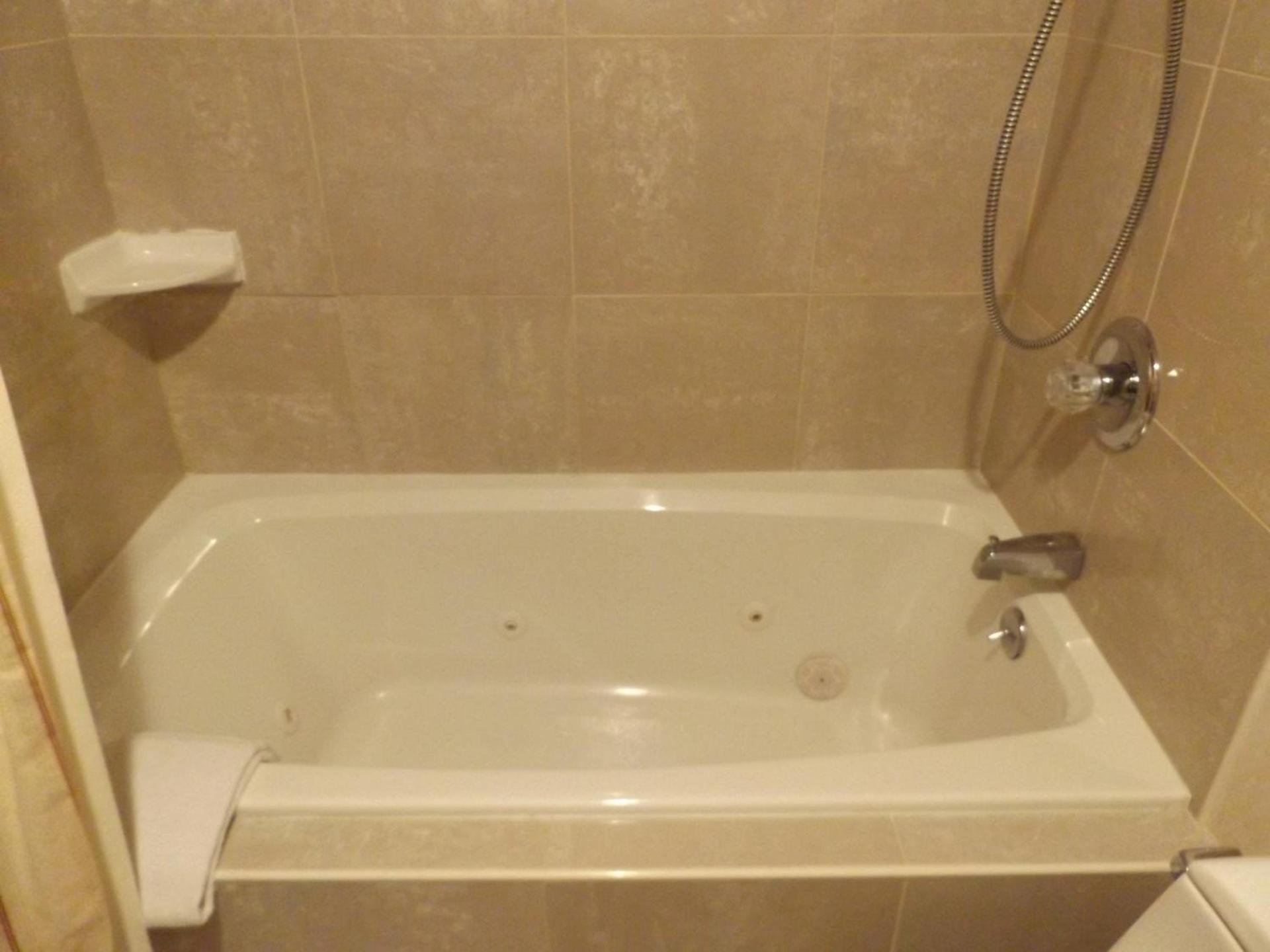 Windjammer Lodge photo 11