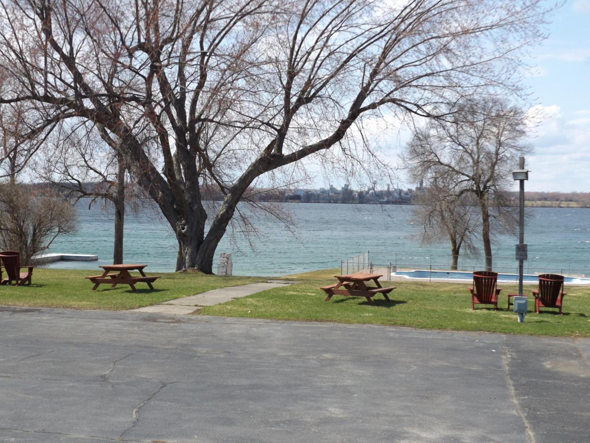 Windjammer Lodge photo 5