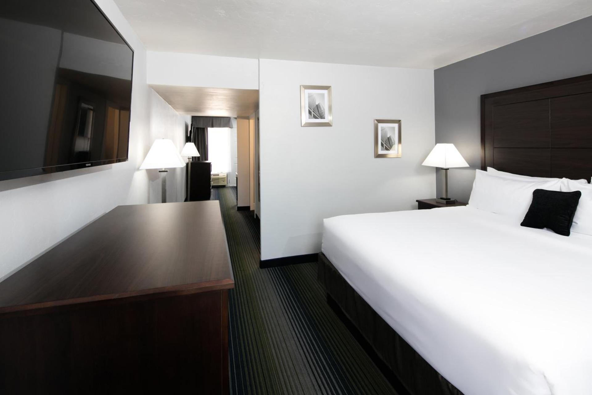 Red Lion Inn & Suites Tucson Downtown photo 17