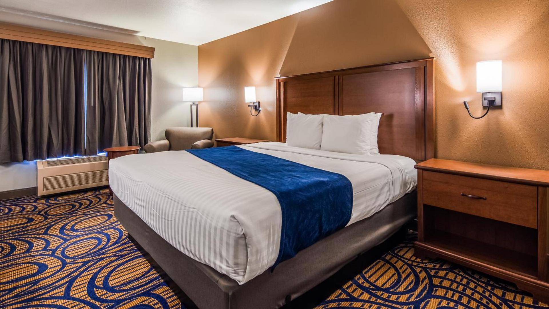 Best Western Woodburn Inn photo 8
