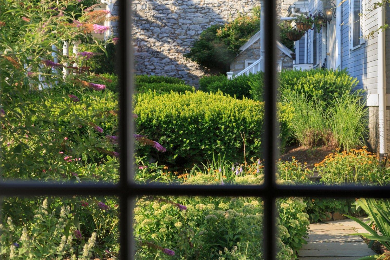 L'Auberge Provencale Inn & Restaurant photo 65