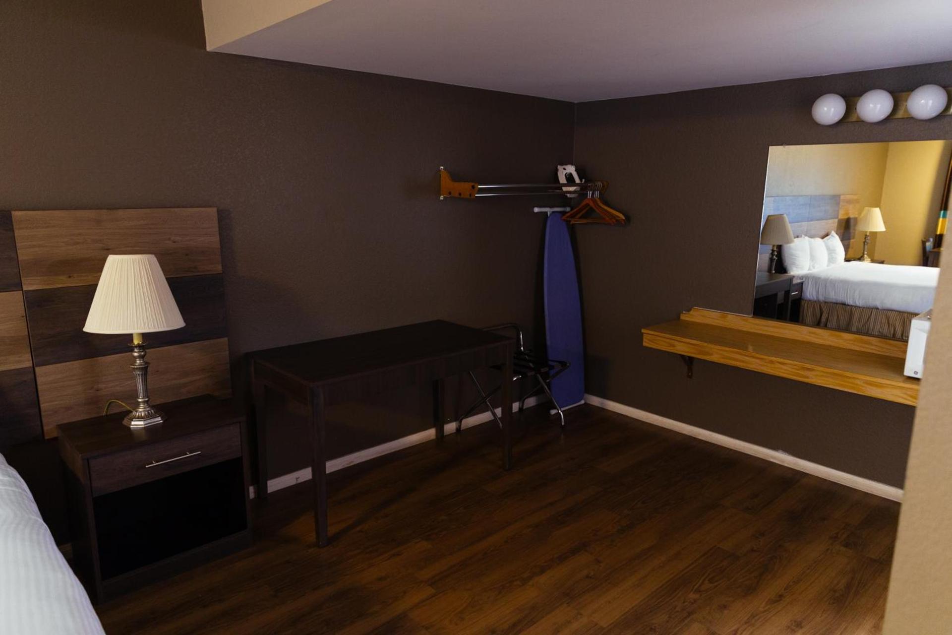 Cozy Inn photo 32