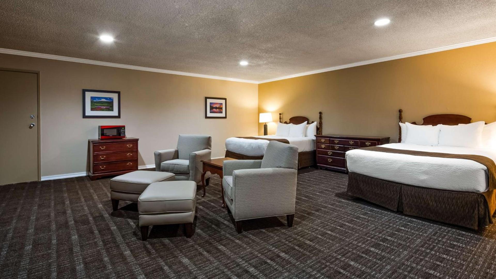 Best Western Lakewood- Historic Landmark photo 11
