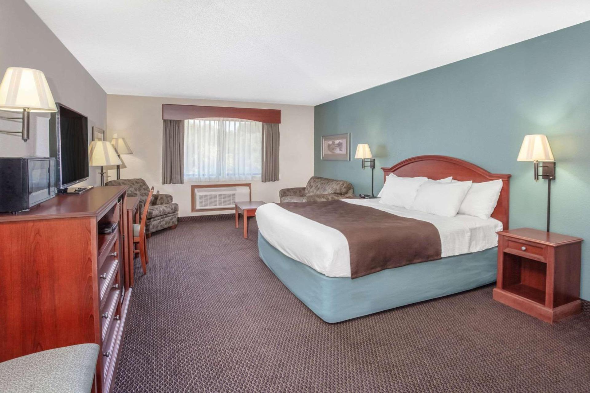 AmericInn by Wyndham St. Peter photo 44