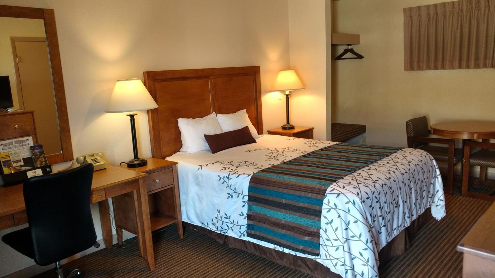 Stagecoach Inn & Suites photo 37
