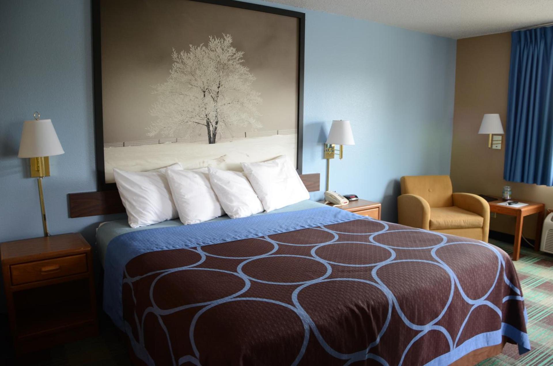 Super 8 by Wyndham Centerville photo 39