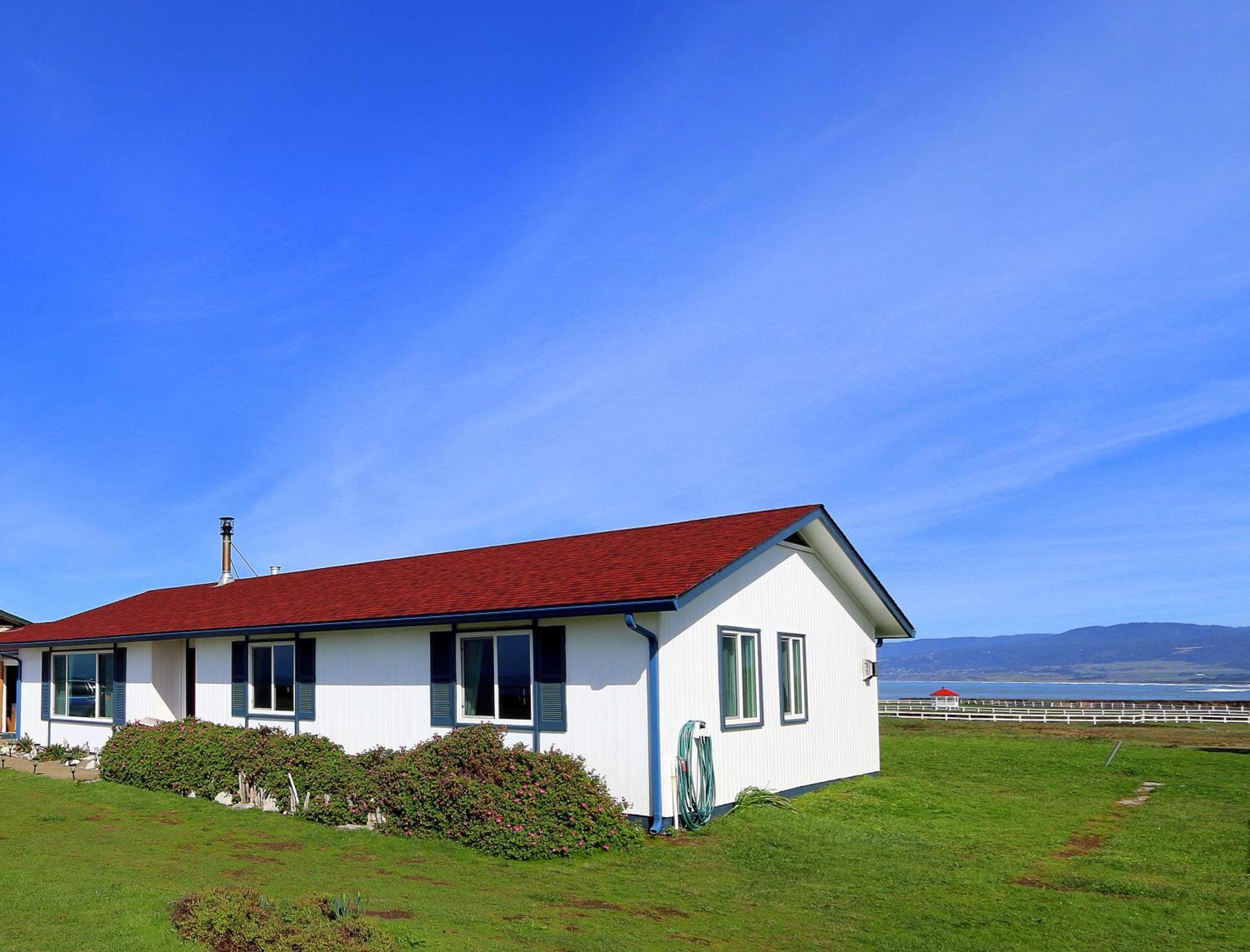 Point Arena Lighthouse photo 2