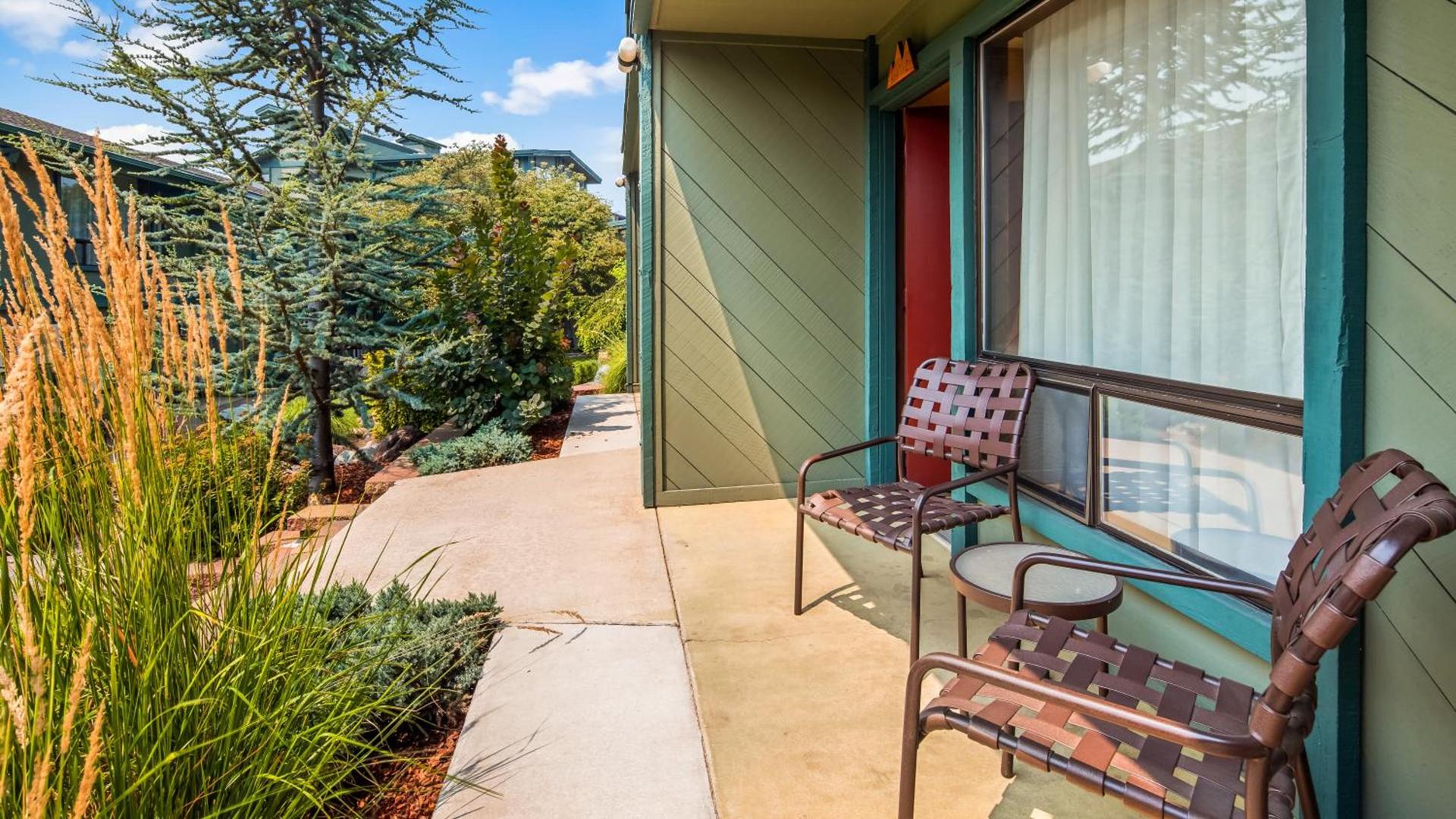 Best Western Plus Tree House photo 25