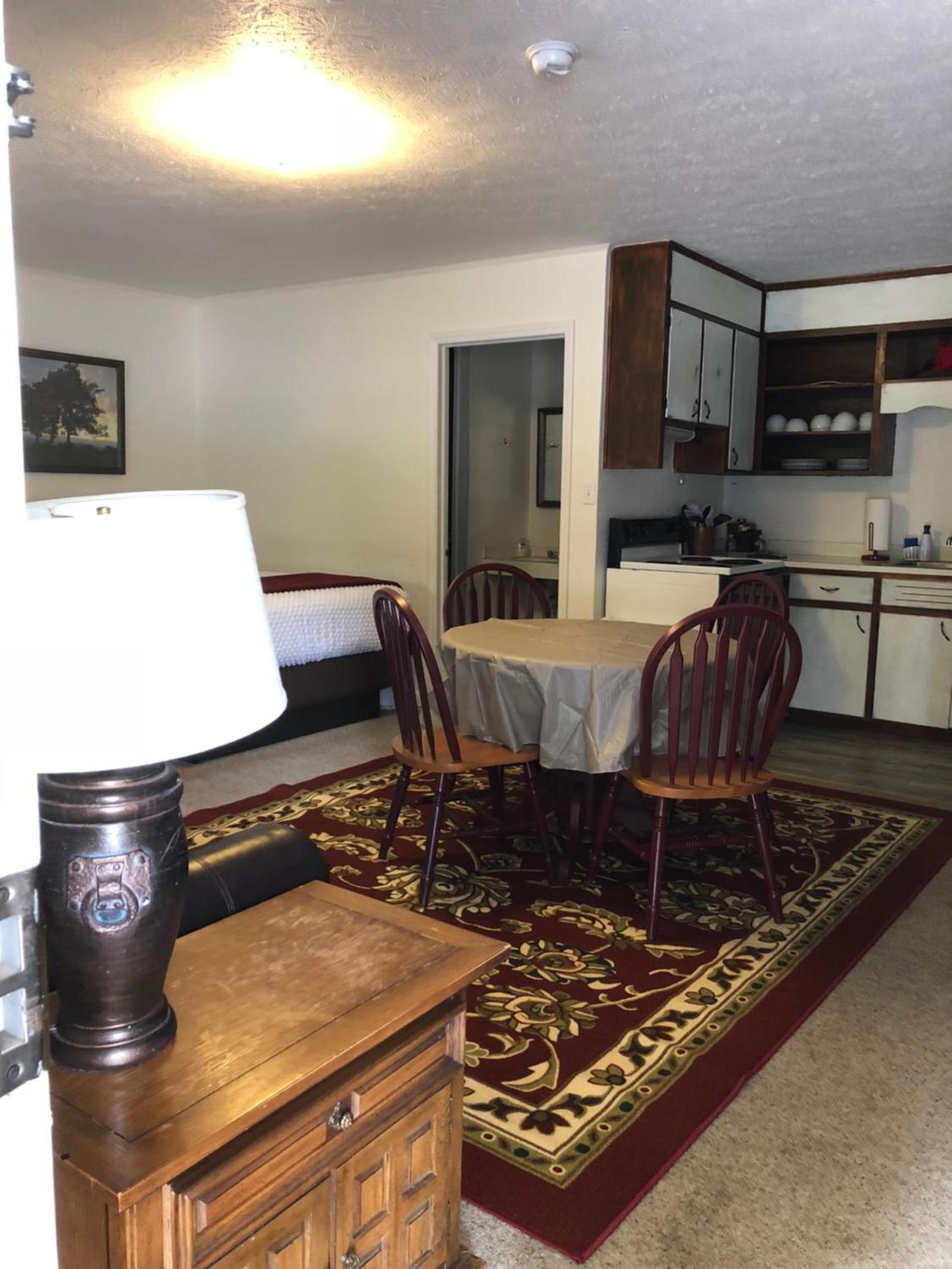Cardinal Inn photo 7