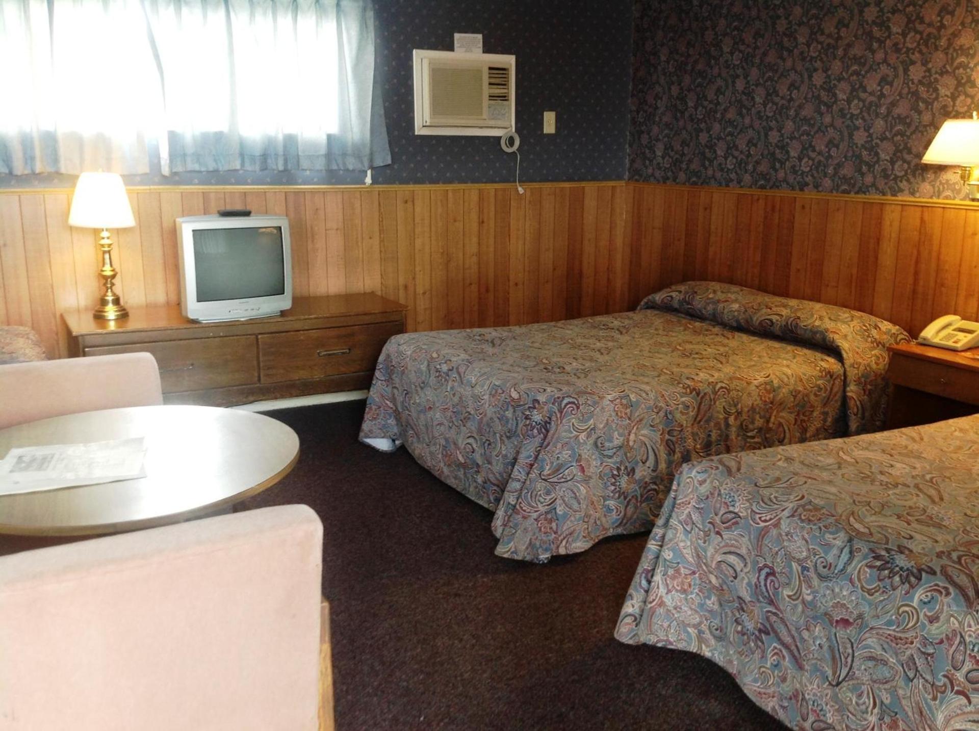 Bridgeport Inn photo 9