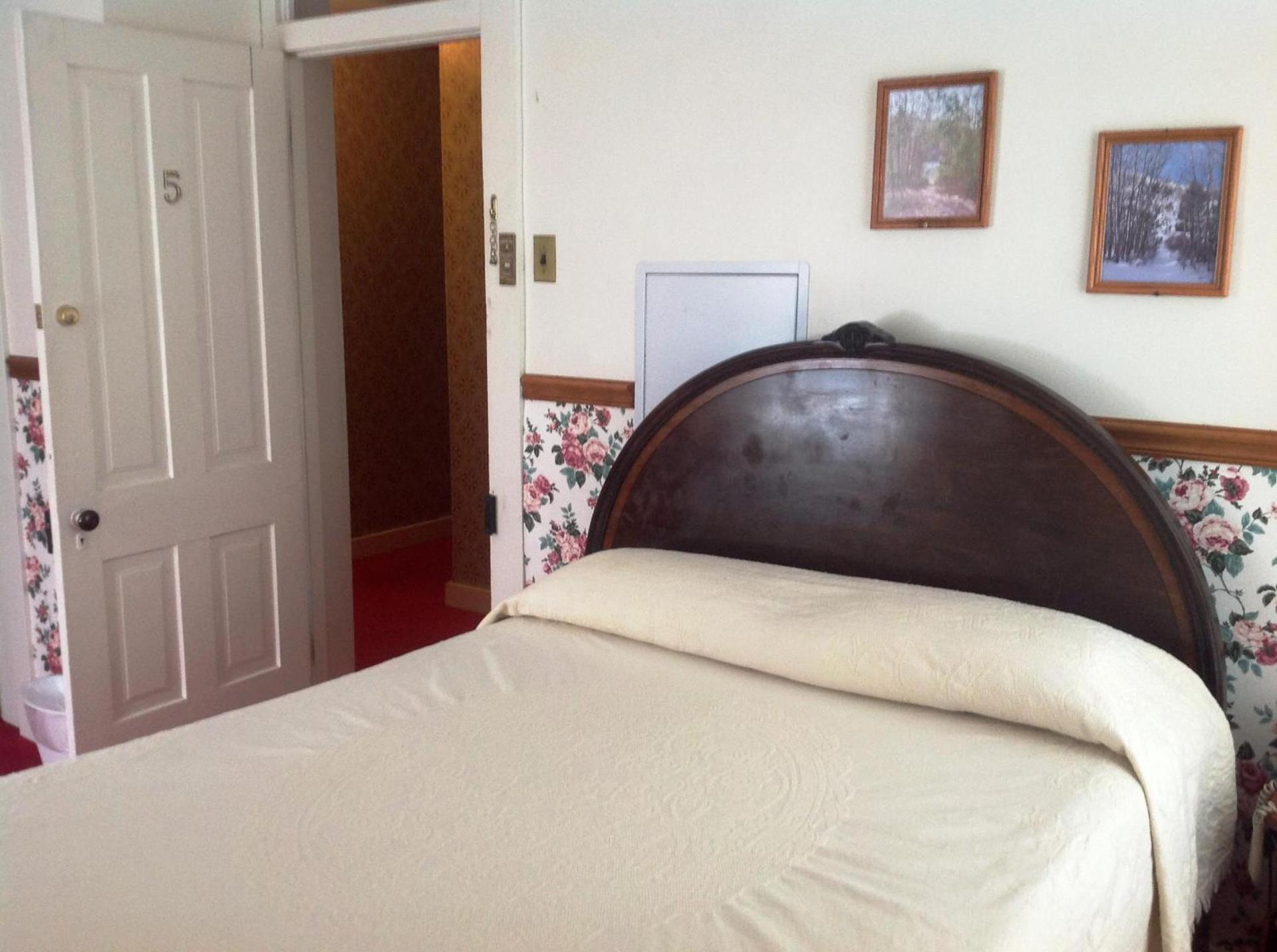 Bridgeport Inn photo 11