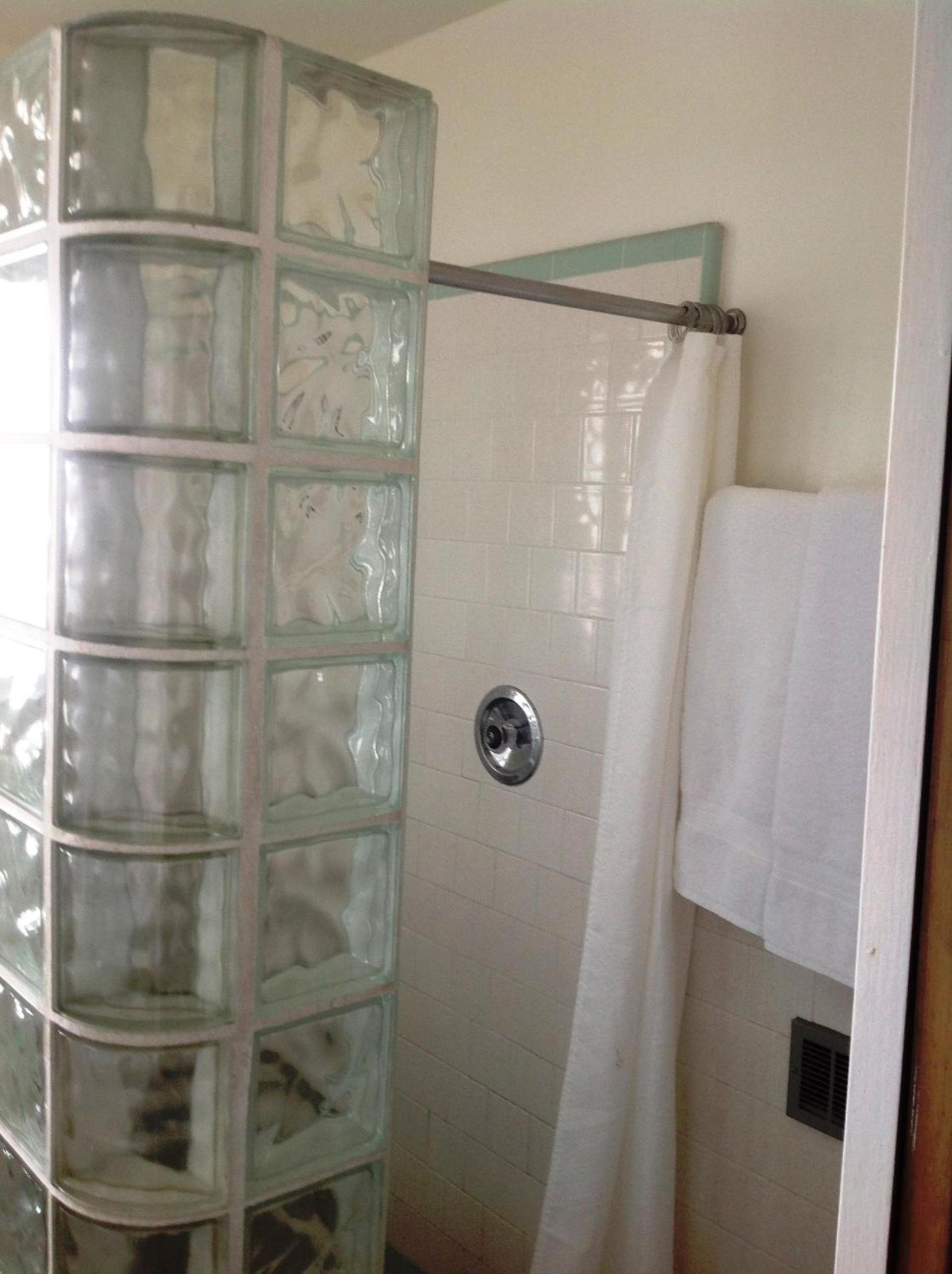 Bridgeport Inn photo 24